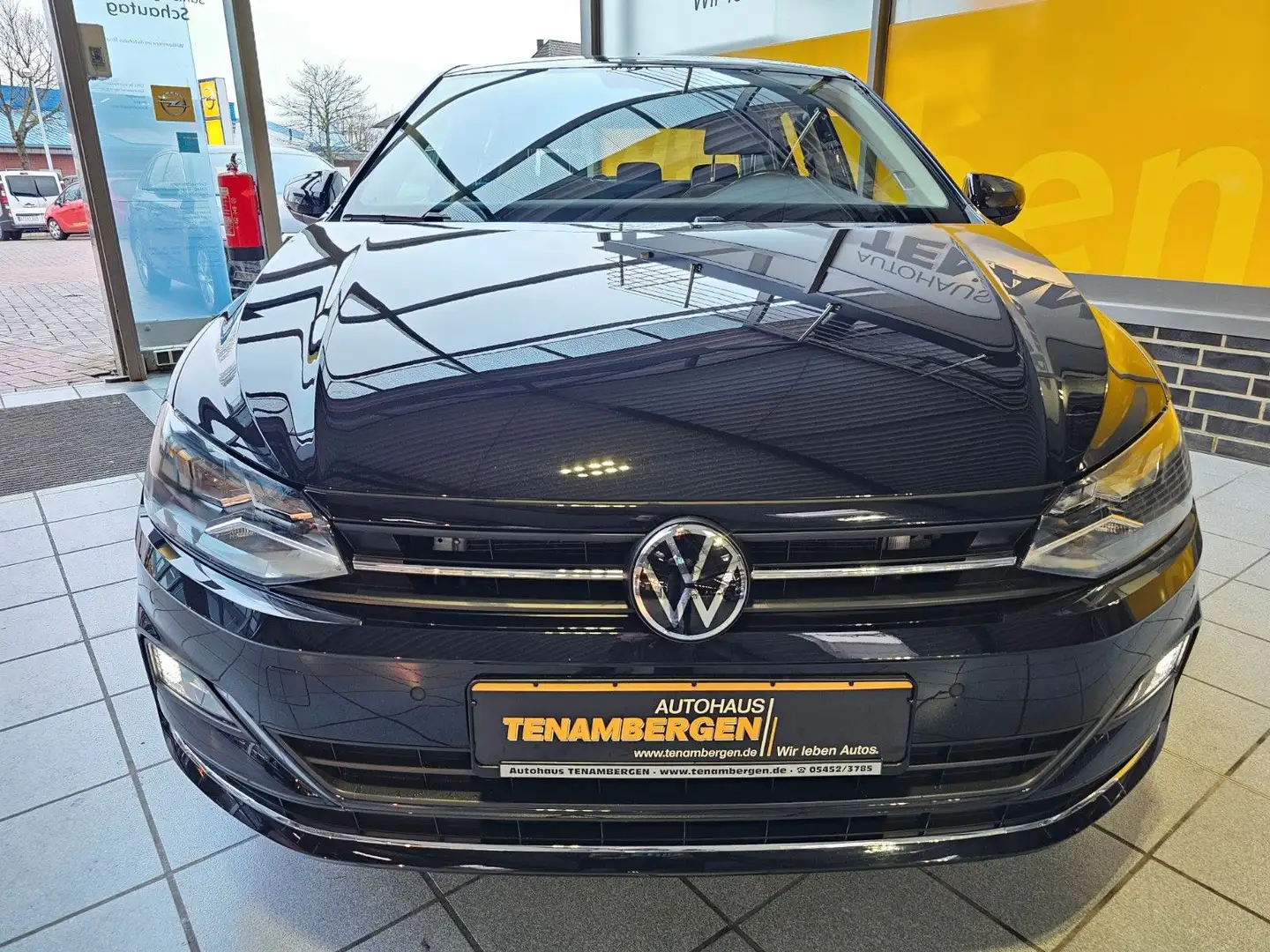 Volkswagen Polo VI Highline Schwarz - 2