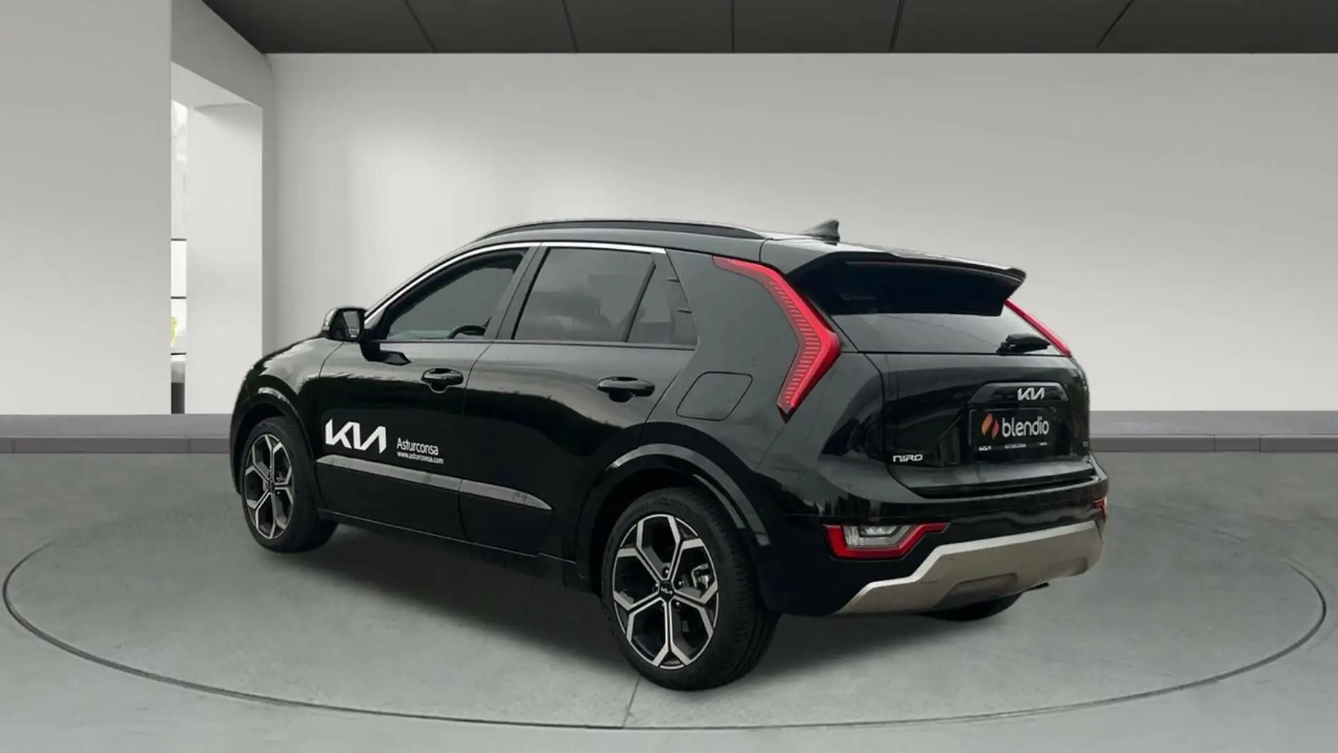 Kia Niro 1.6 GDI HEV EMOTION 141CV 5P Negru - 2
