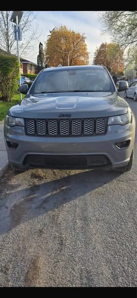 2020 Jeep Grand Cherokee