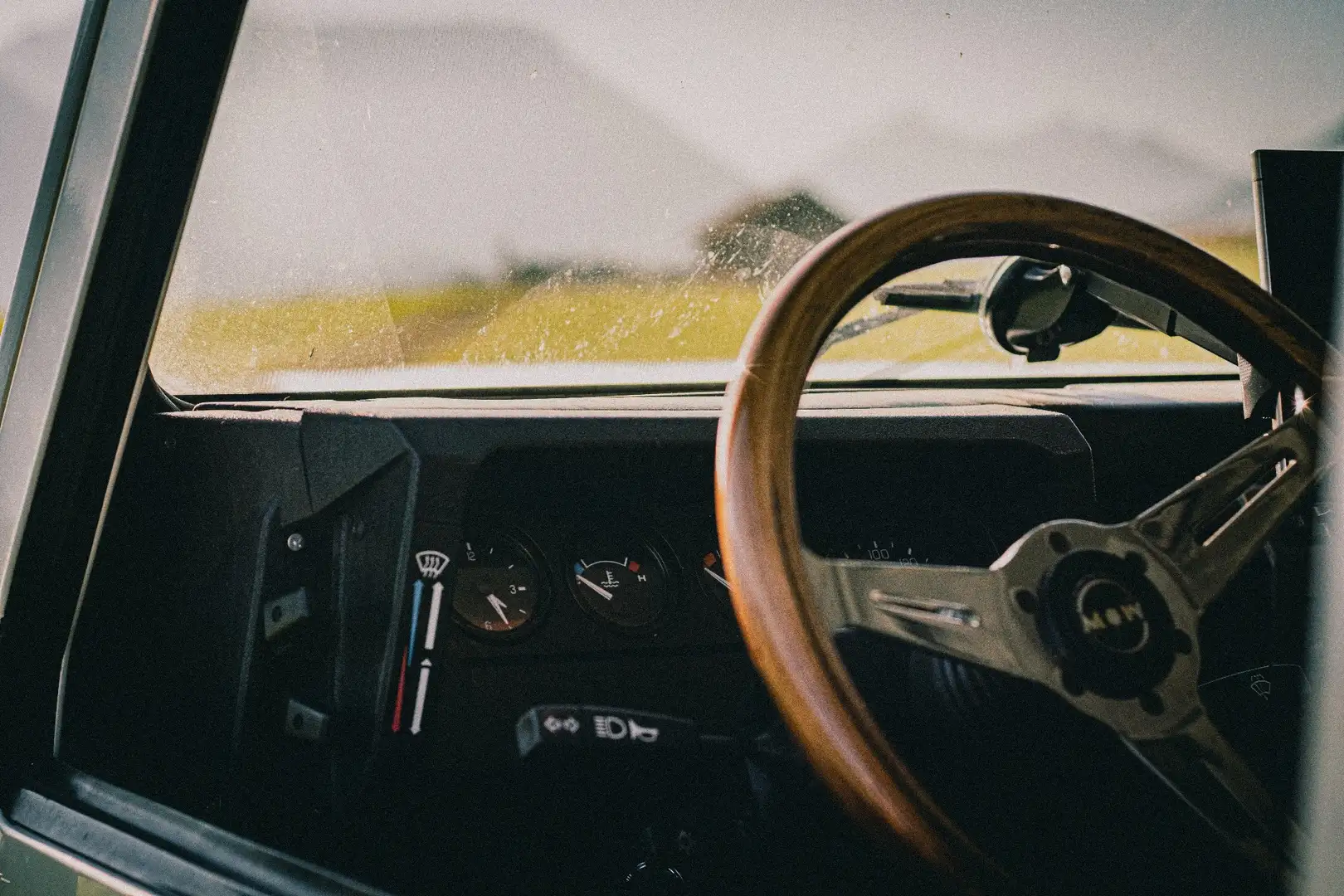 Land Rover Defender 110" Station Wagon SE 2,5 Td5 Weiß - 2