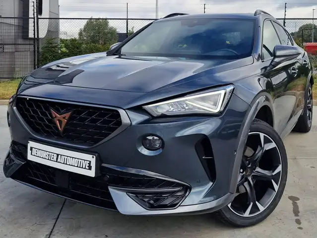 CUPRA Formentor Pano|Trekhaak|Camera|Carplay|Zetelverwarming|Stuurwielverwarming|Navigatie|Sensoren V&A