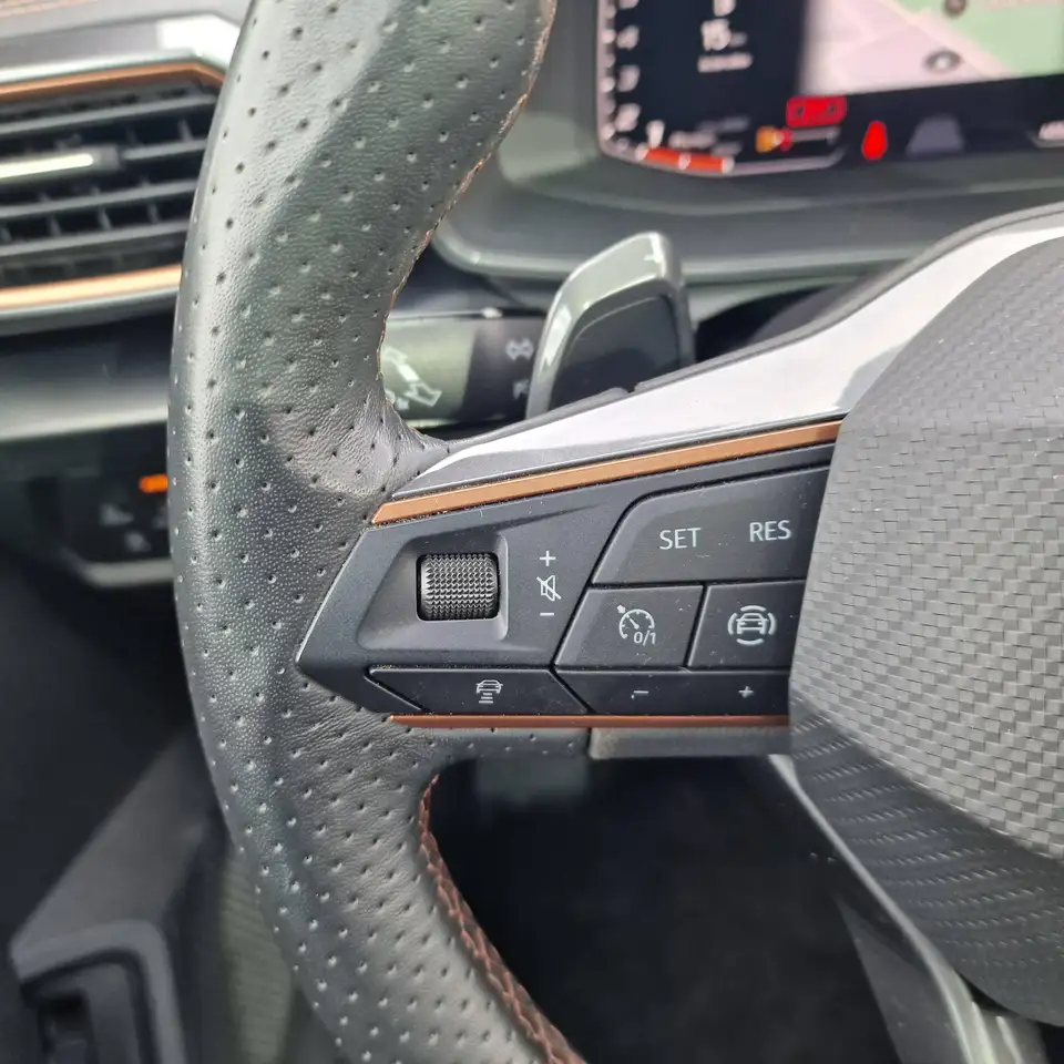 Cupra Formentor Pano Trekhaak Camera Carplay Zetelverwarming Stuurwielverwarming Navigatie Sensoren V&A, миниатюра 13