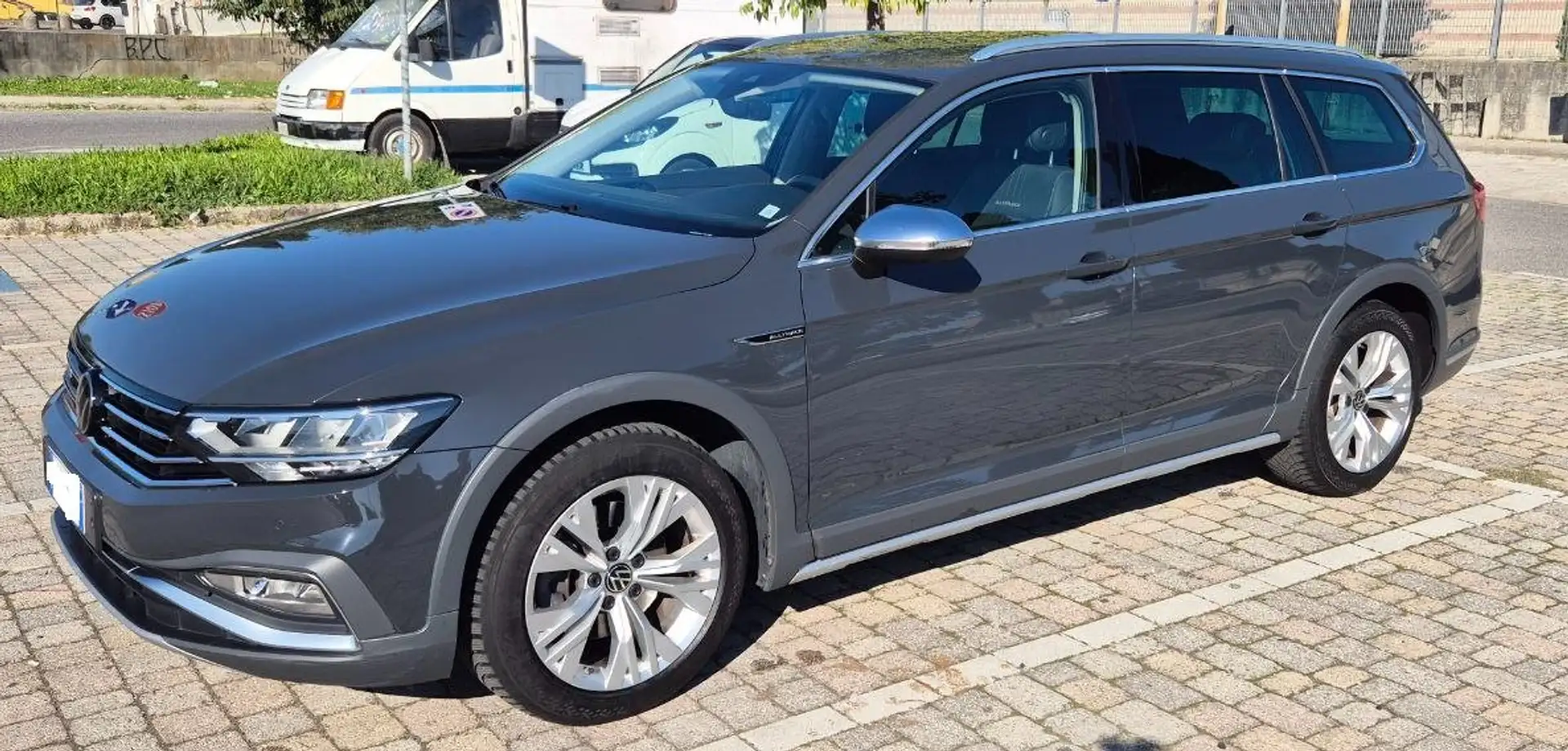 Volkswagen Passat Alltrack Passat Alltrack 2.0 tdi 4motion 200cv Gri - 1