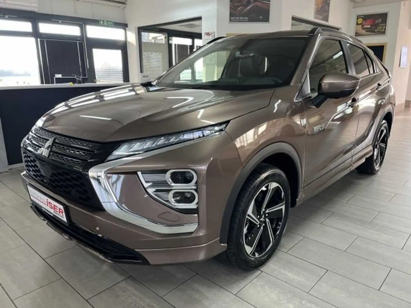 Mitsubishi Eclipse Cross PHEV 4WD Plus Select Braun - 2