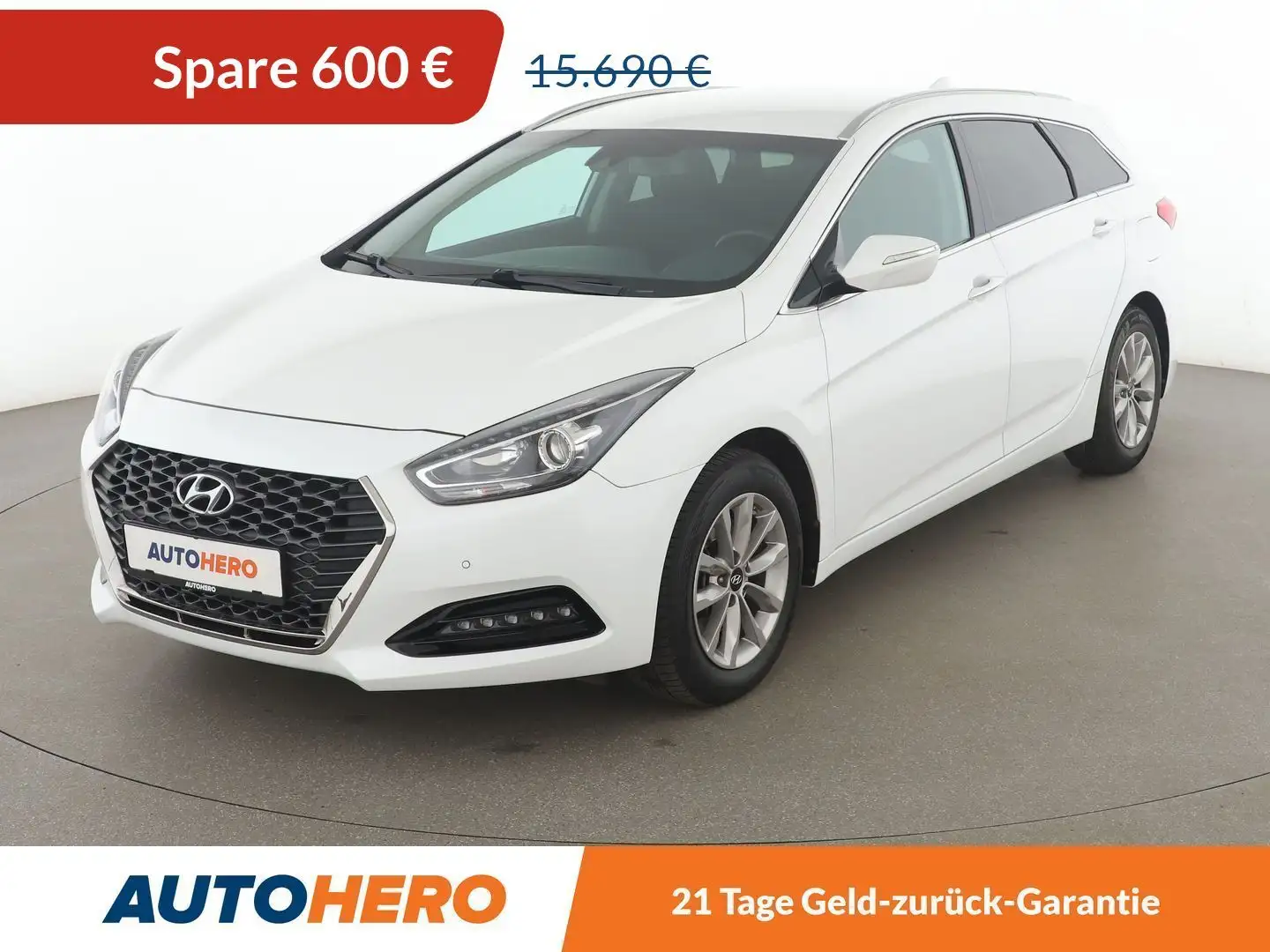 Hyundai i40 1.6 GDI Space Blue *NAVI*CAM*SHZ*TEMPO*ALU* Weiß - 1