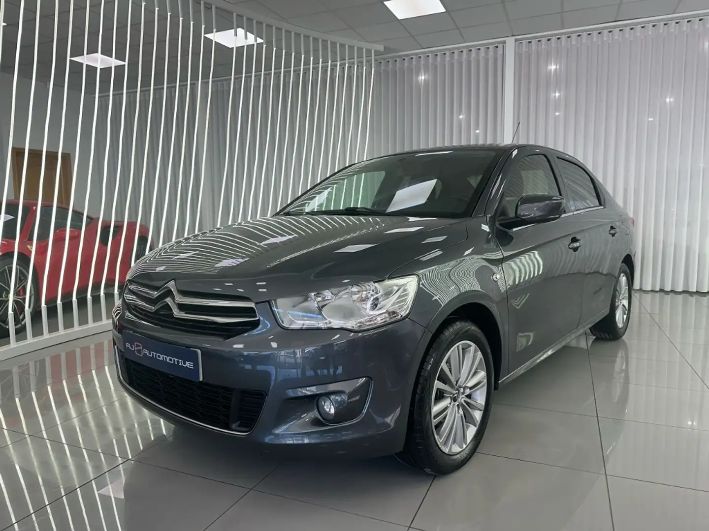 Citroen C-Elysée 1.6HDi Millenium 92 Grau - 1