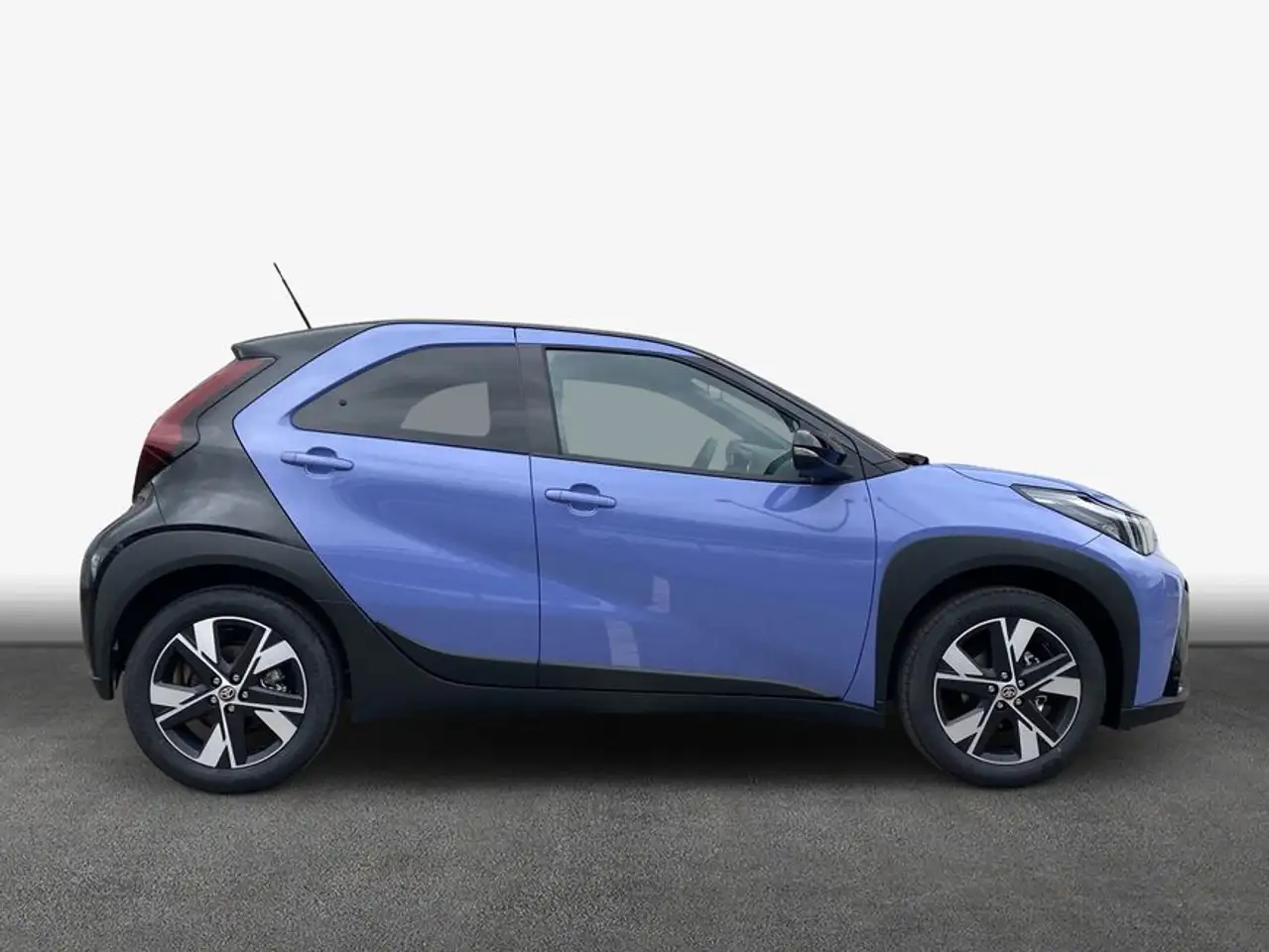 Toyota Aygo X X 1,5 Hybrid Teamplayer 68 kW, 5-türig 4