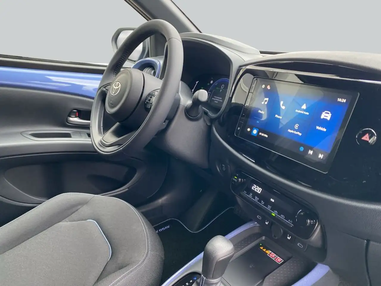 Toyota Aygo X X 1,5 Hybrid Teamplayer 68 kW, 5-türig 16