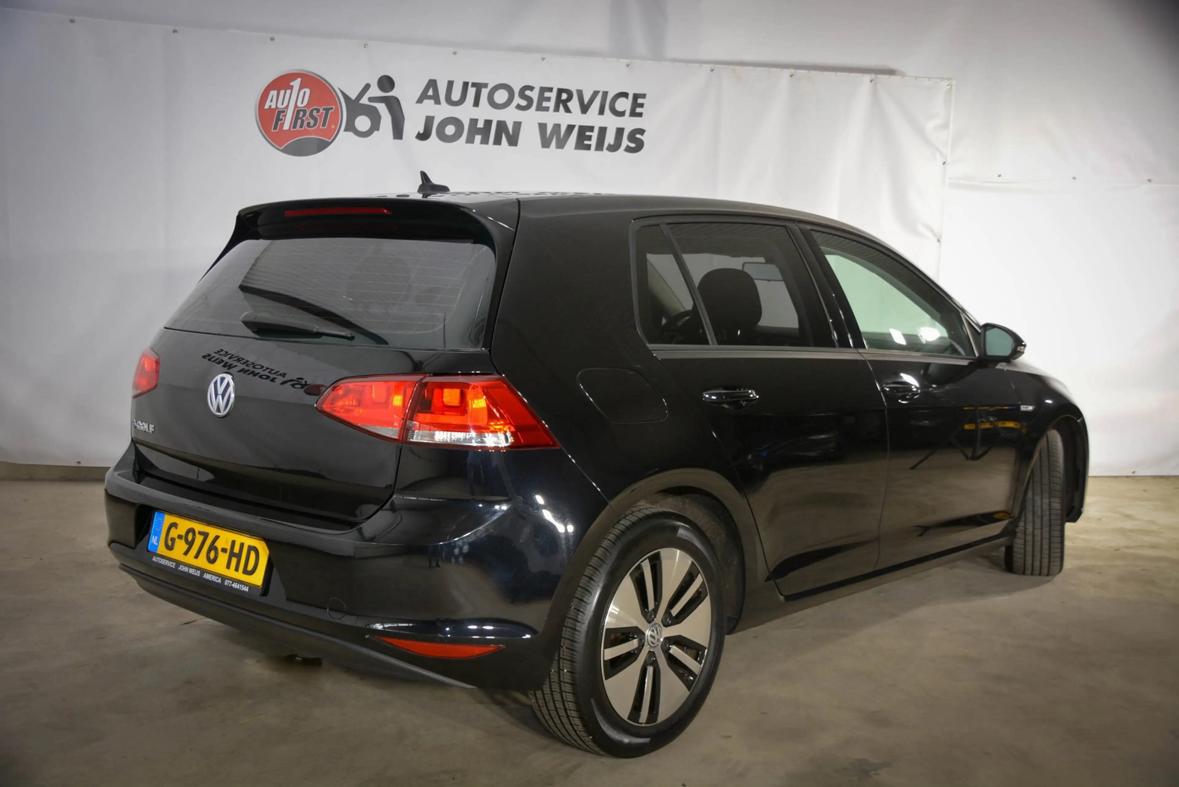 Volkswagen e-Golf E-Golf, achteruitrijcamera, airco — photo 8