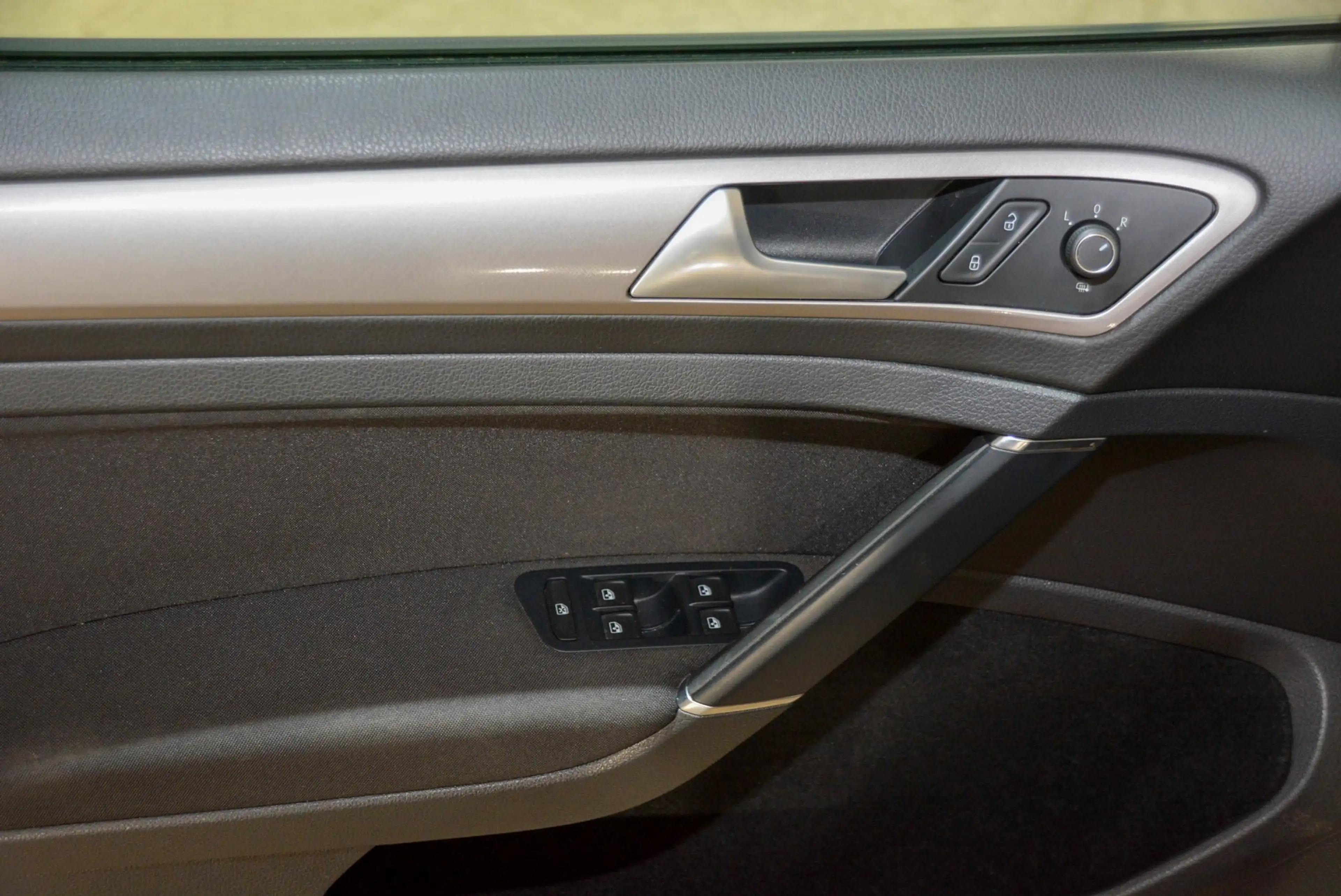 Volkswagen e-Golf E-Golf, achteruitrijcamera, airco — photo 14