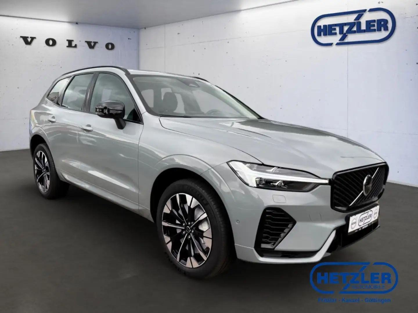 Volvo XC60 Ultra Dark Recharge Plug-In Hybrid AWD T6 (2026) T Grigio - 2