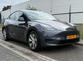 Tesla Model Y RWD 58 kWh Trekhaak Szürke - thumbnail 2