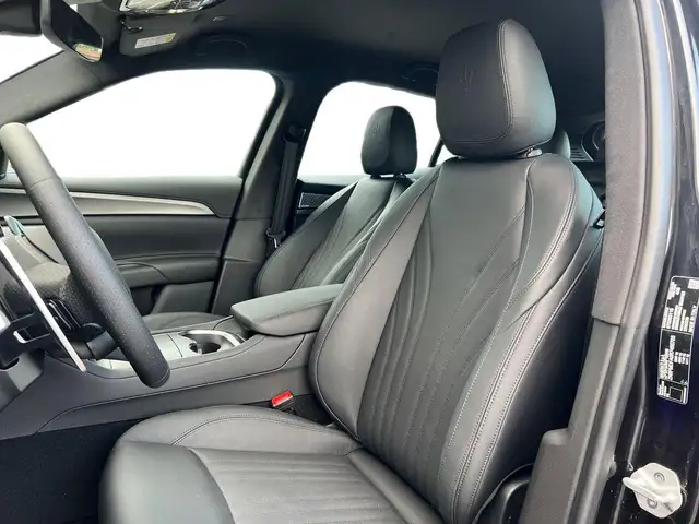 Maserati Grecale view 12