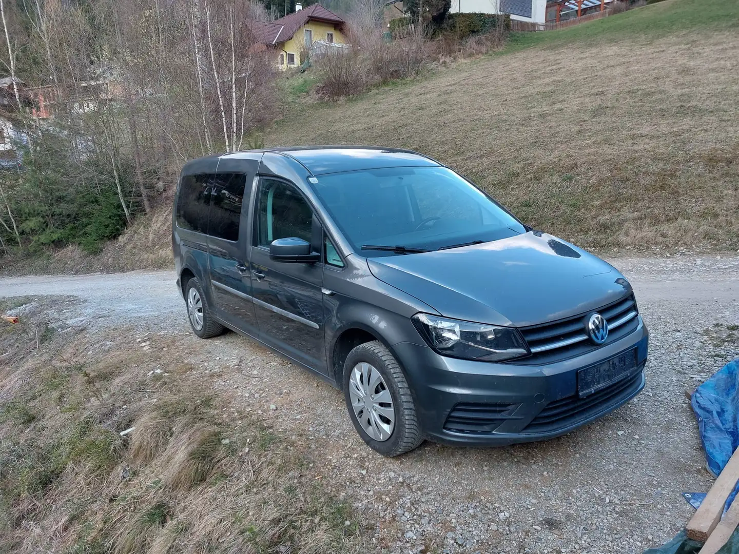 Volkswagen Caddy Caddy Kombi Maxi Trendline 2,0 TDI Trendline Grau - 2