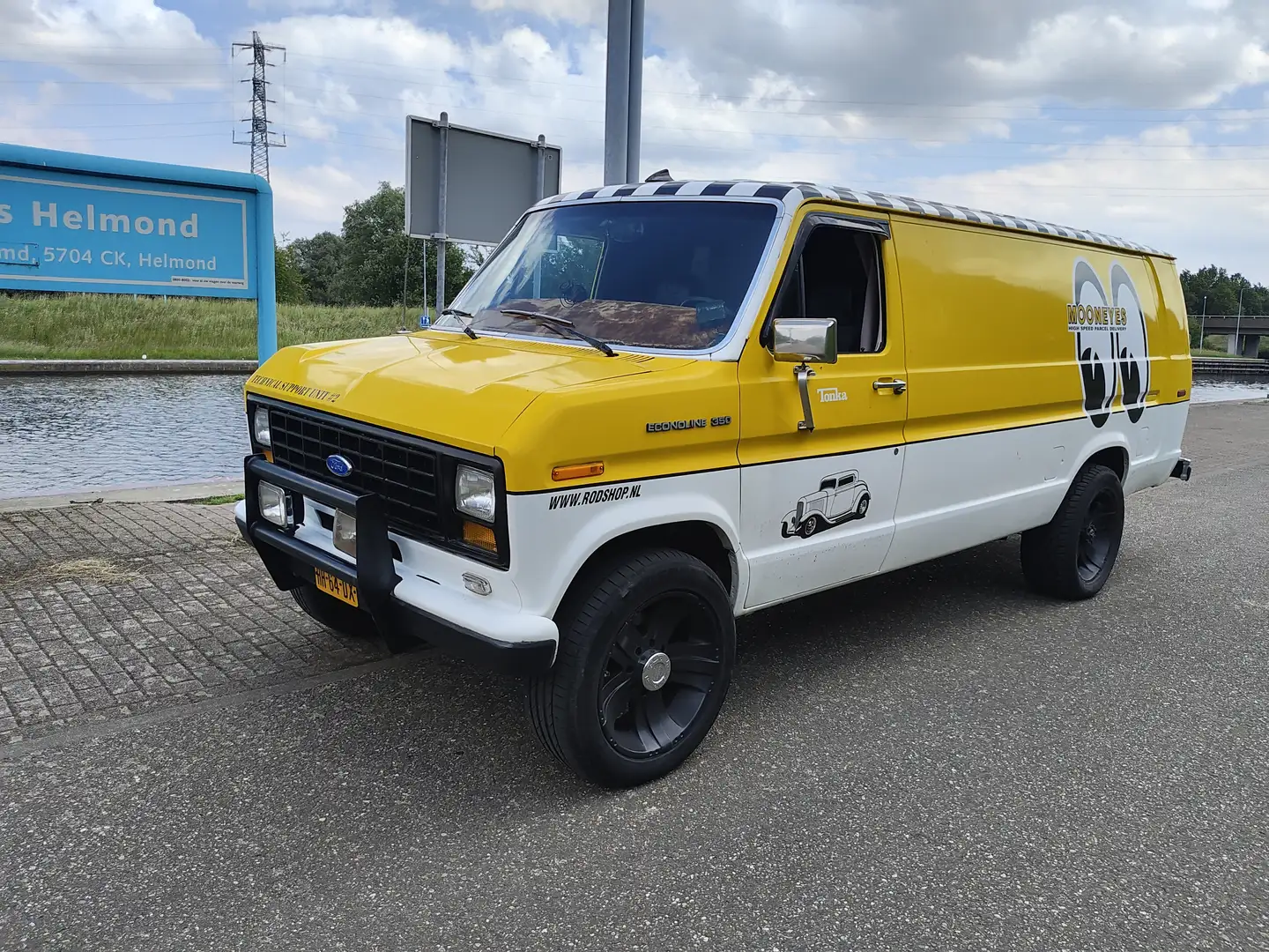Ford Econoline Econoline undefined Gelb - 1