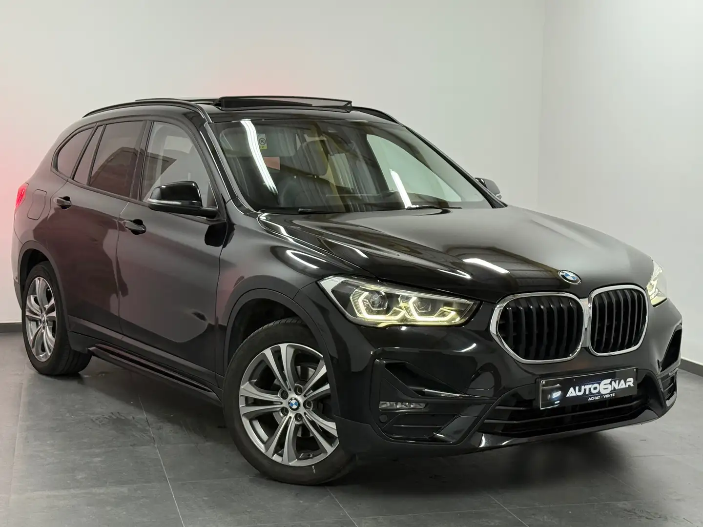 BMW X1 X1 1.5 dA Eu6 - Navi - Camera - Xenon Black - 1