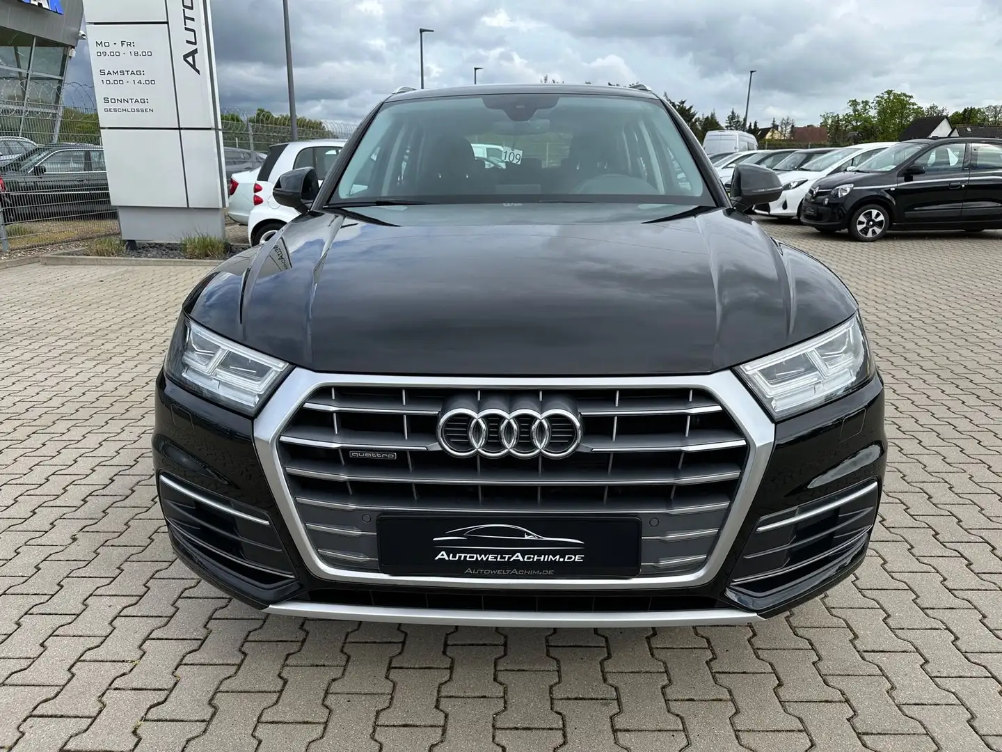 Audi Q5 quattro sport Schwarz - 2