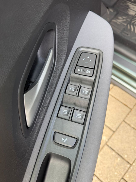 Dacia Sandero Stepway Extreme Kamera Sitzheizung — photo 15
