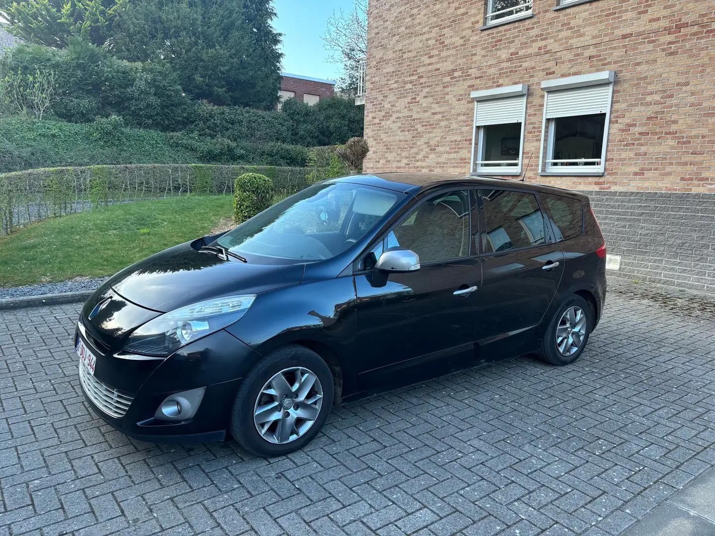 Renault Grand Scenic Scénic+1.6i+Expression+7pl. Noir - 1