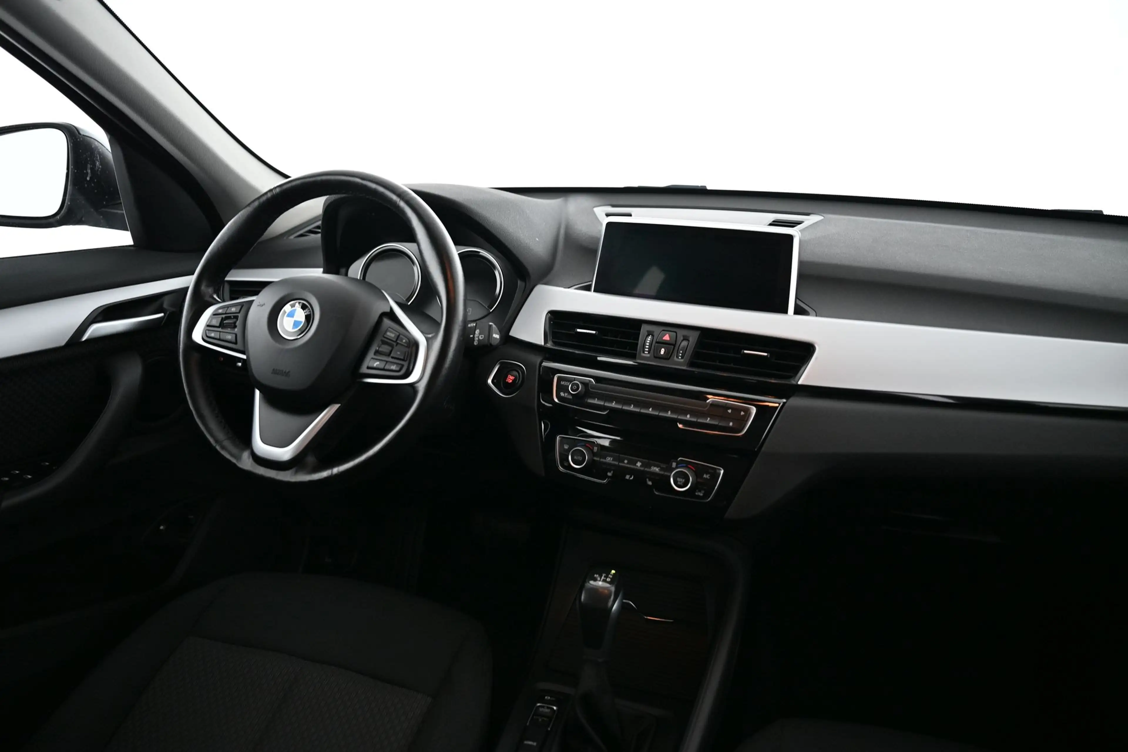 BMW X1 1.5 xDrive 25e Aut. Pickerl NEU — photo 18