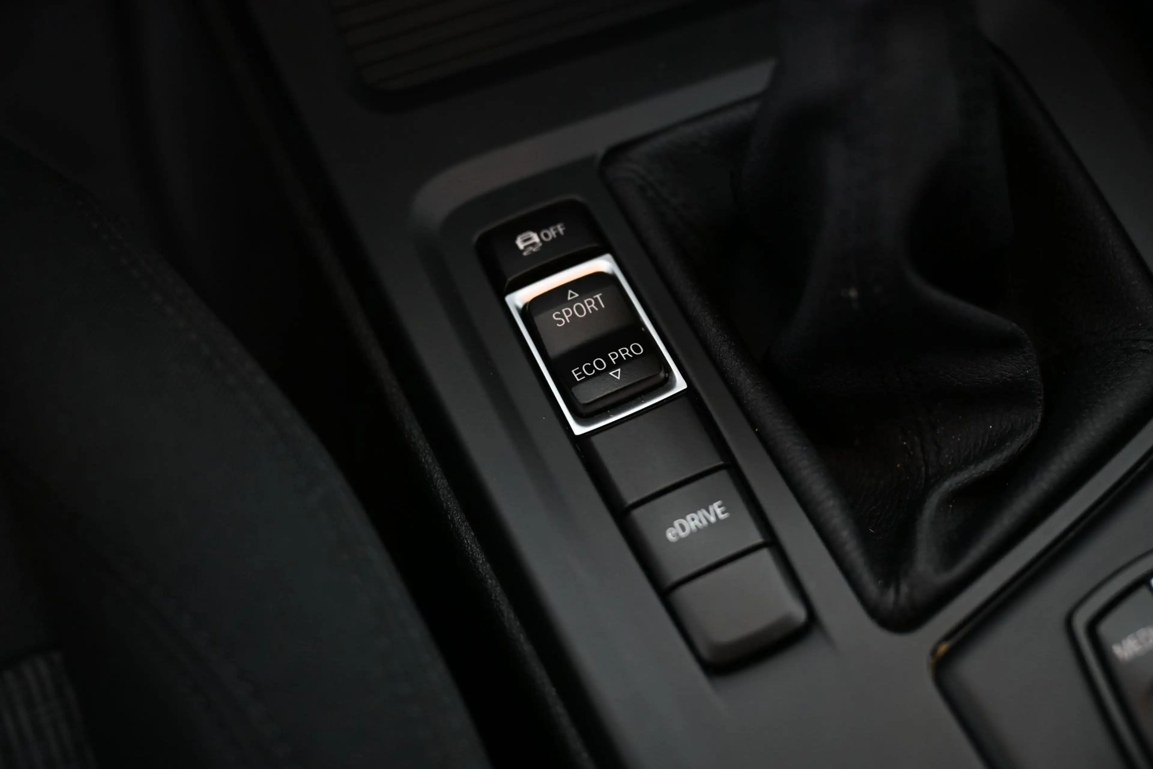 BMW X1 1.5 xDrive 25e Aut. Pickerl NEU — photo 25