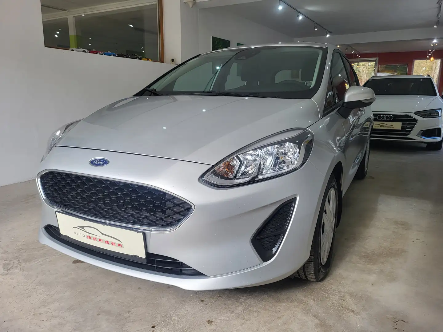 Ford Fiesta Trend 1,5 TDCi Start/Stop *3 Jahre Garantie Silber - 1