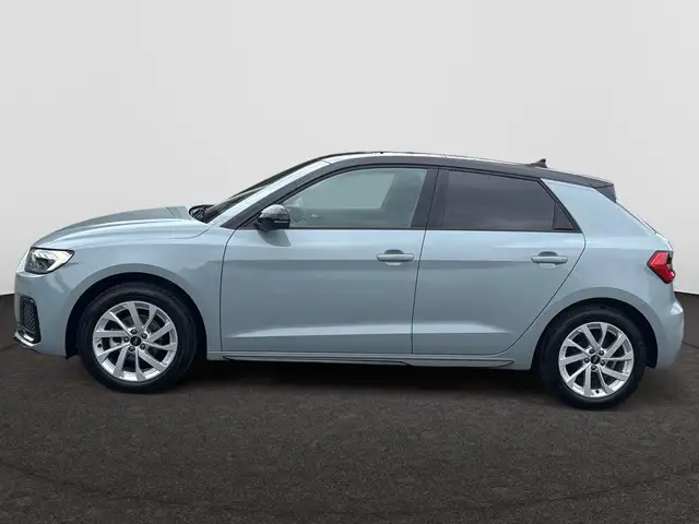 Audi A1 view 8