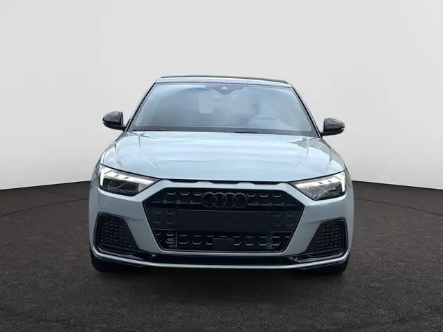 Audi A1 view 3