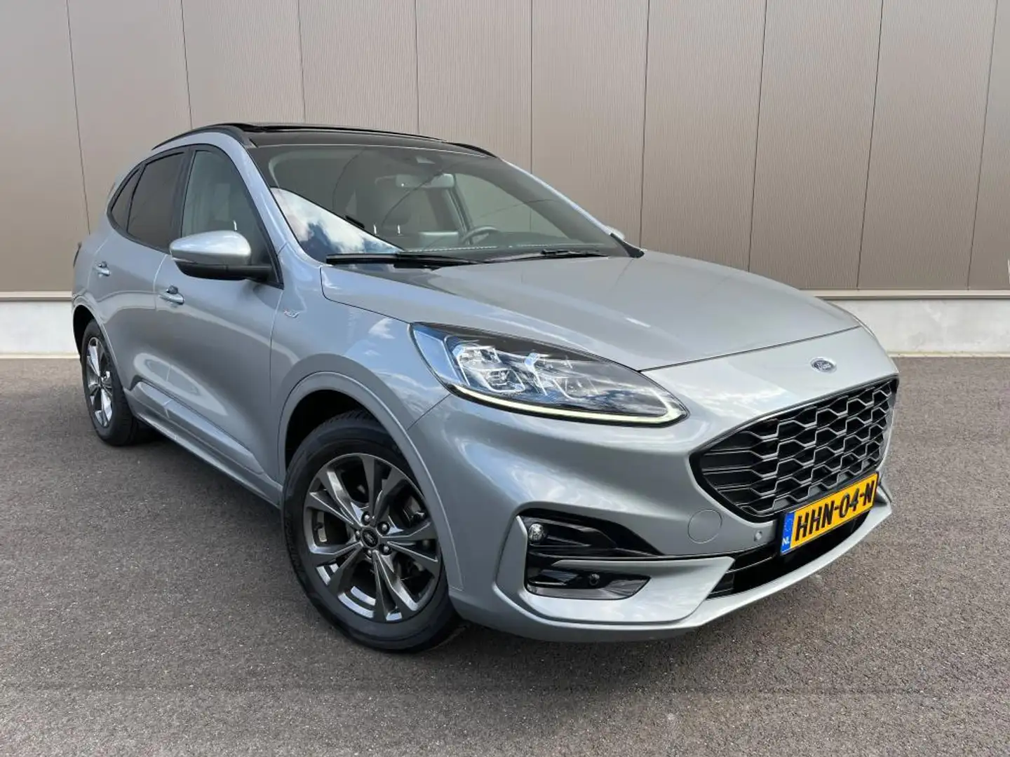 Ford Kuga 1.5 EcoBoost ST Line X Panoramadak, eerste eigenaa Grijs - 2