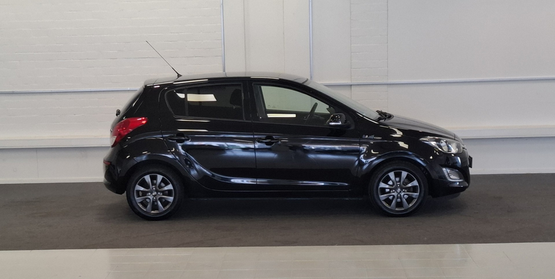 Hyundai i20 1.2i Go! Airco 100% Onderhouden Nieuwe APK PDC — photo 4