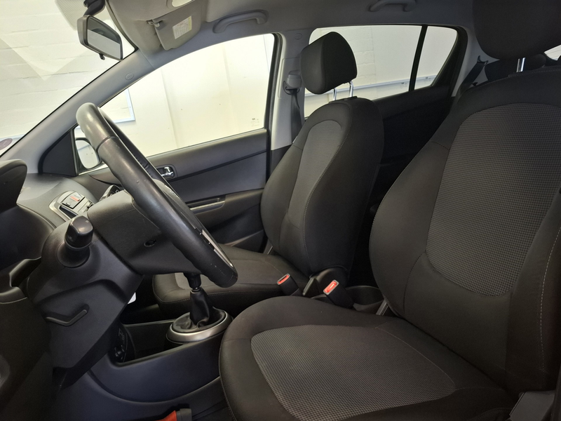 Hyundai i20 1.2i Go! Airco 100% Onderhouden Nieuwe APK PDC — photo 8
