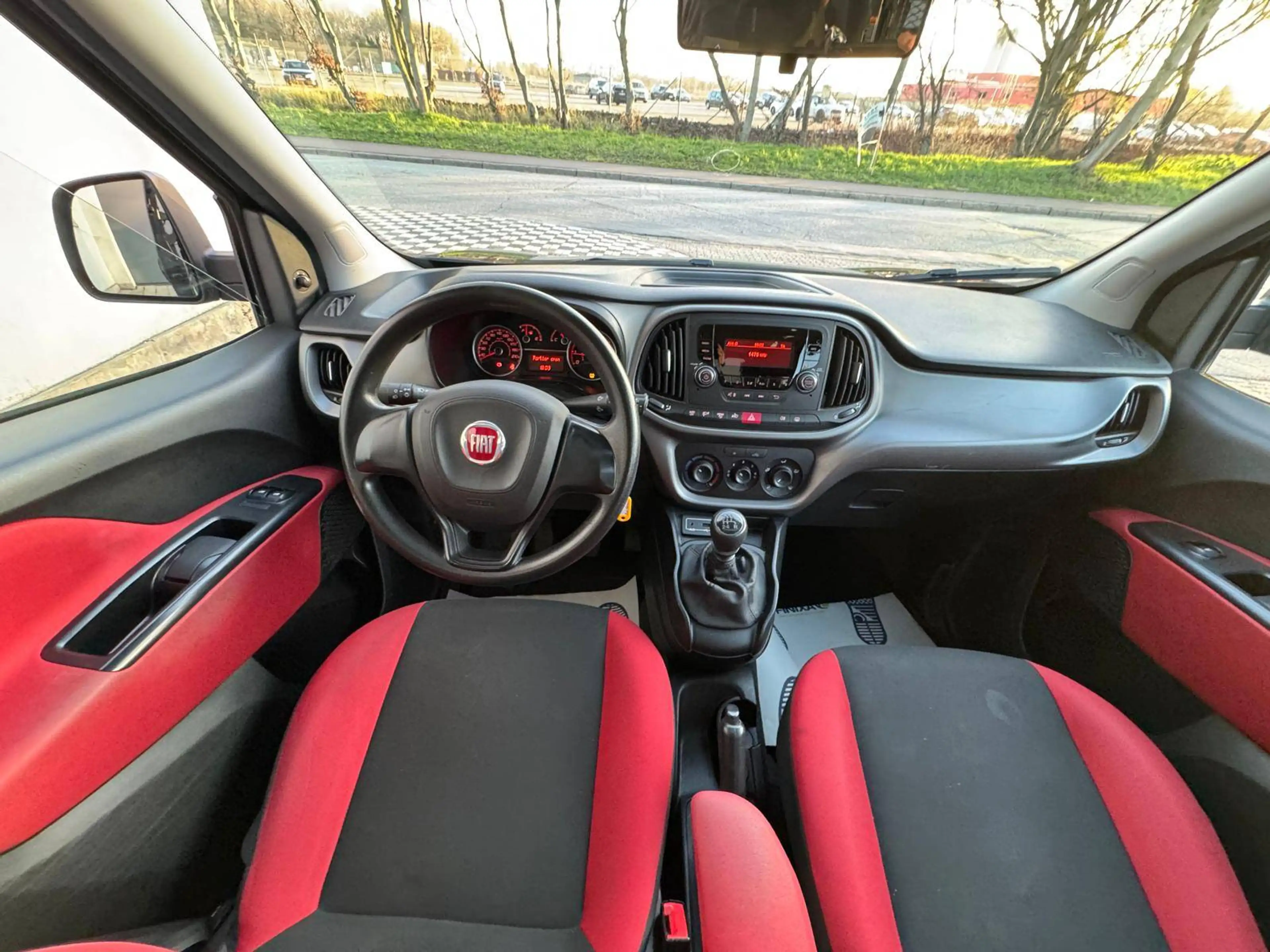 Fiat Doblo 1.4i 2017 116000 KM TPMR PMR INVALIDE VERHOOGD — photo 6