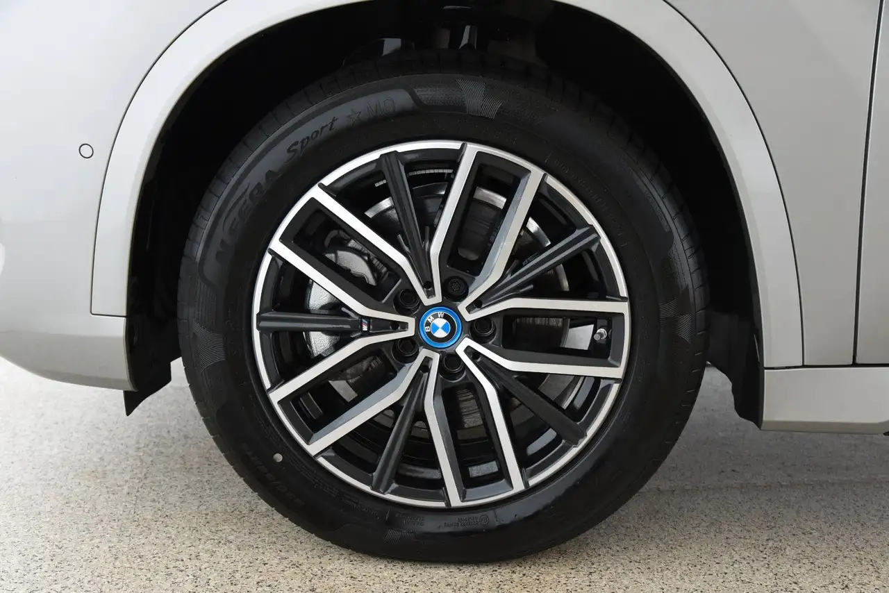 BMW iX1 xDrive30 M Sport AHK DriveAss+ Aktivsitz H+K, миниатюра 22