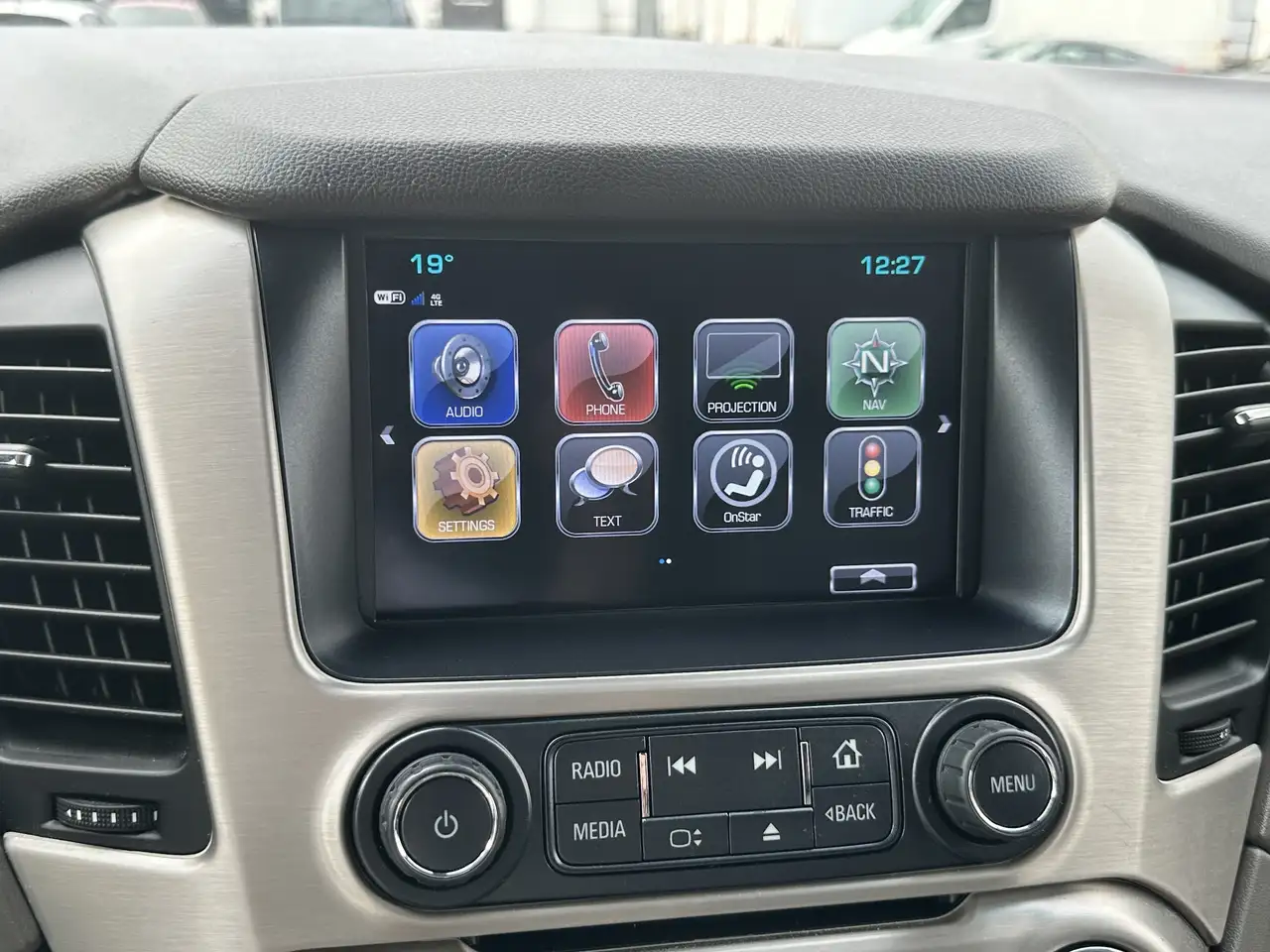 GMC Yukon снимка GMC Yukon