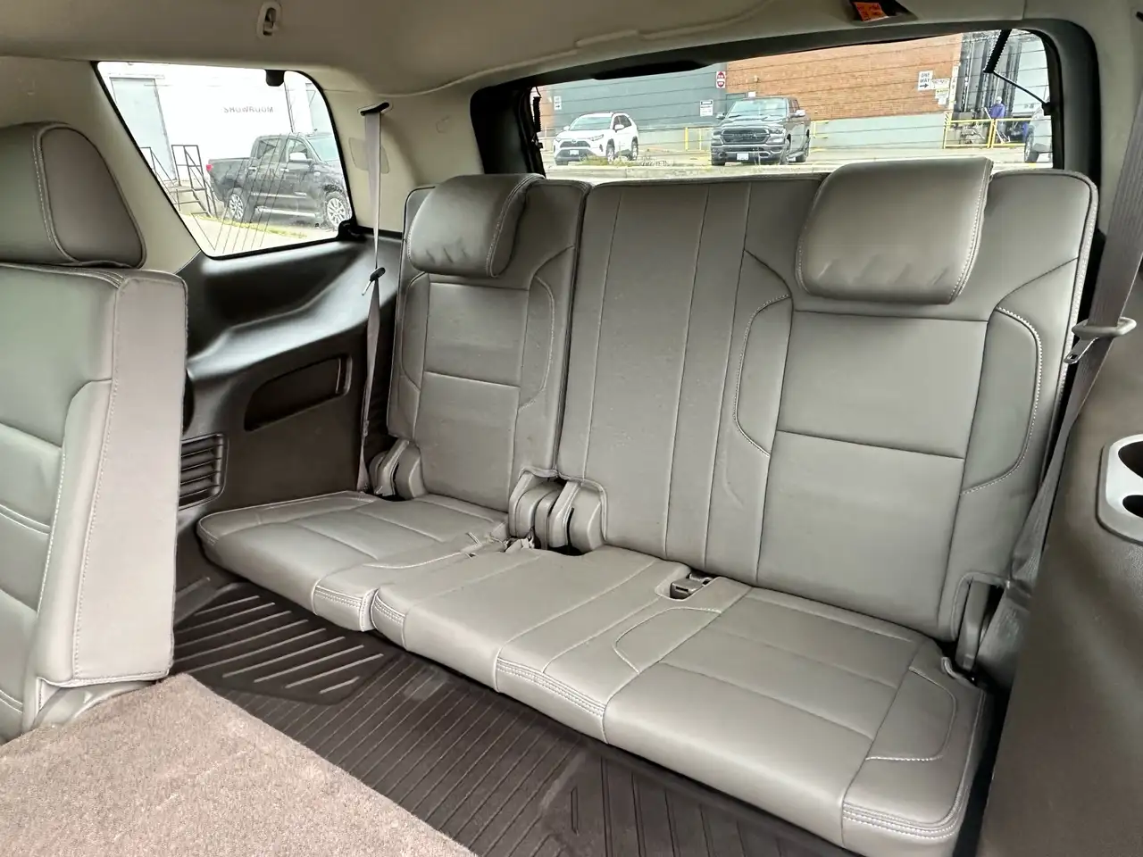 GMC Yukon снимка GMC Yukon