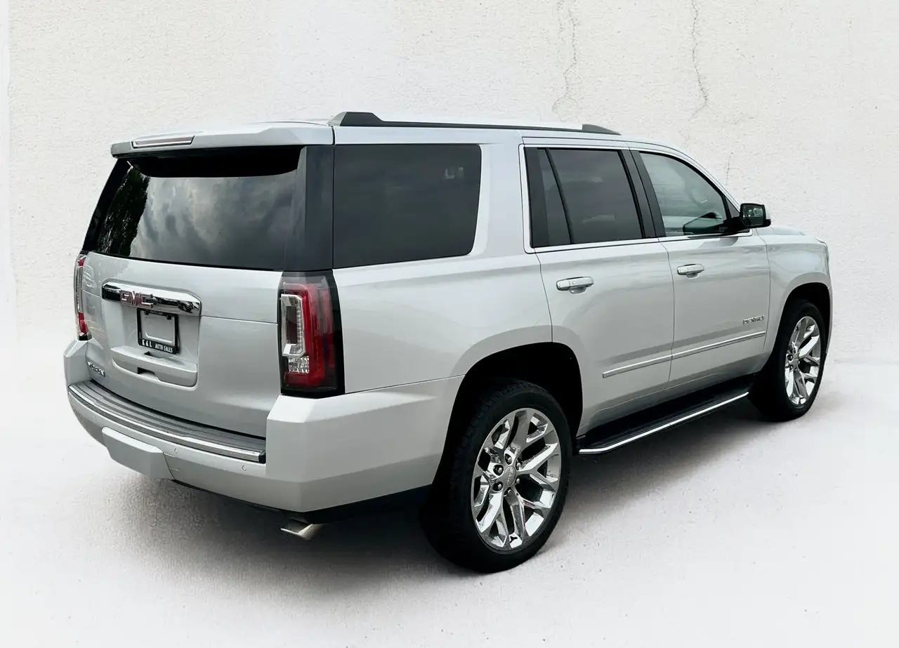 GMC Yukon снимка GMC Yukon