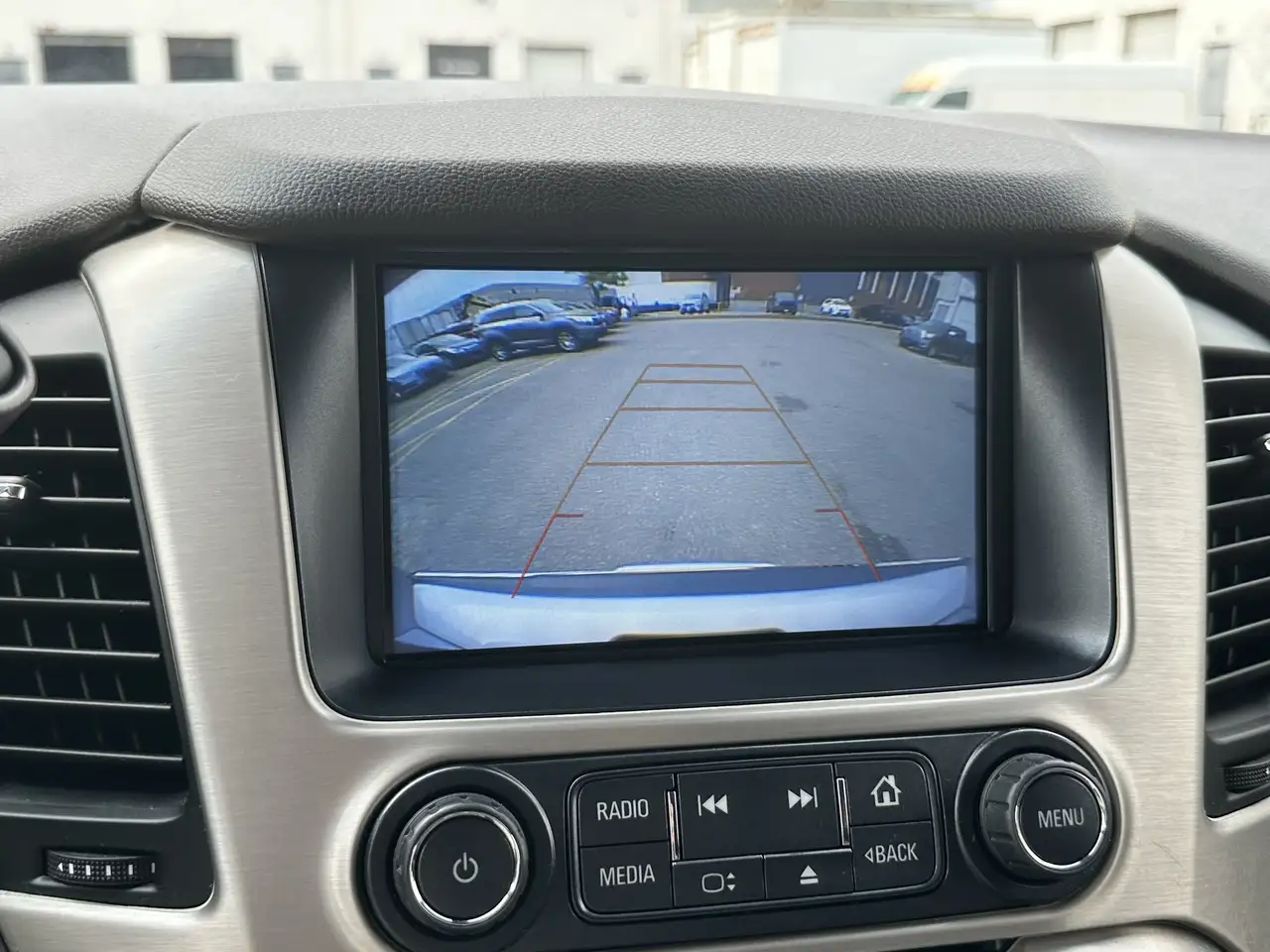 GMC Yukon снимка GMC Yukon