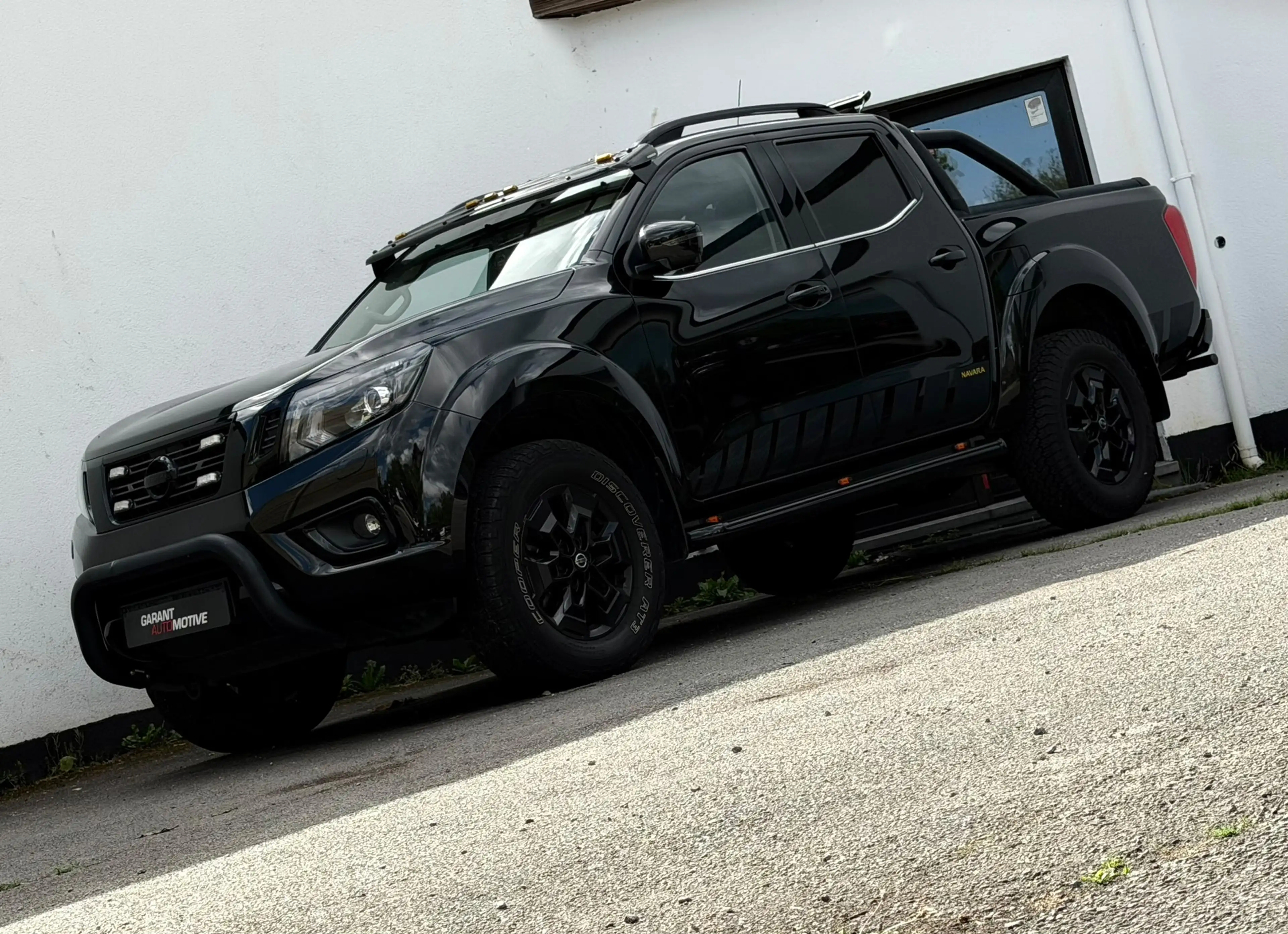 Nissan Navara 2.3 dCi 4WD New N-Guard *Black Edition € 26438 EX BTW / HTVA — photo 2