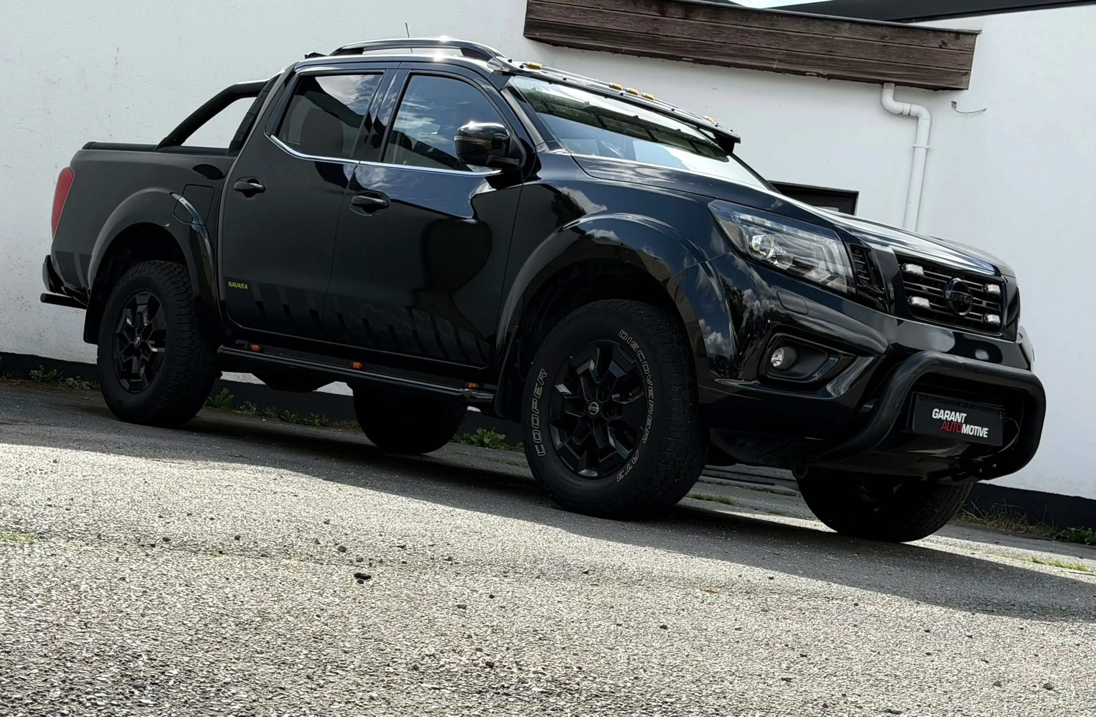 Nissan Navara 2.3 dCi 4WD New N-Guard *Black Edition € 26438 EX BTW / HTVA