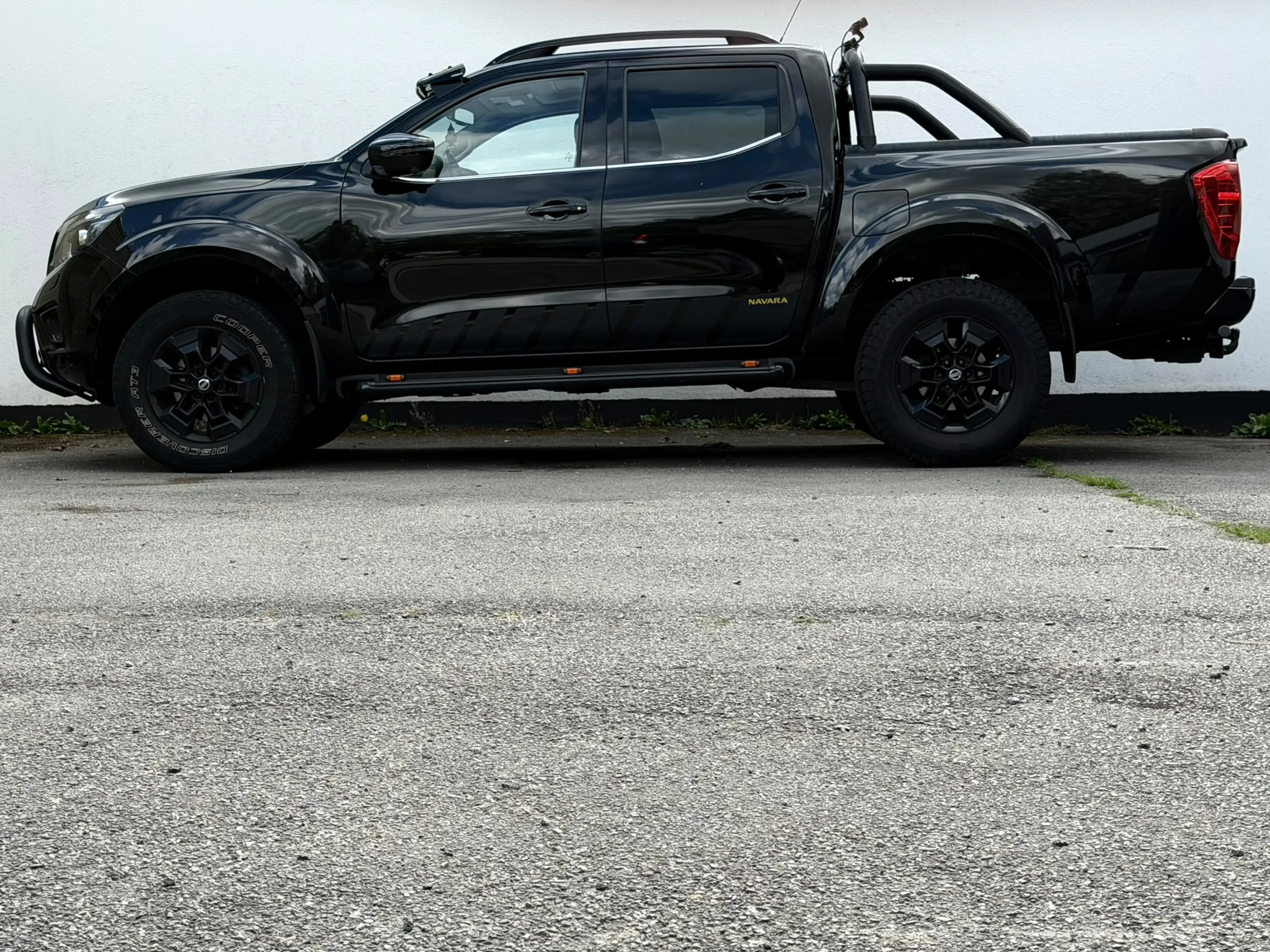 Nissan Navara 2.3 dCi 4WD New N-Guard *Black Edition € 26438 EX BTW / HTVA — photo 5