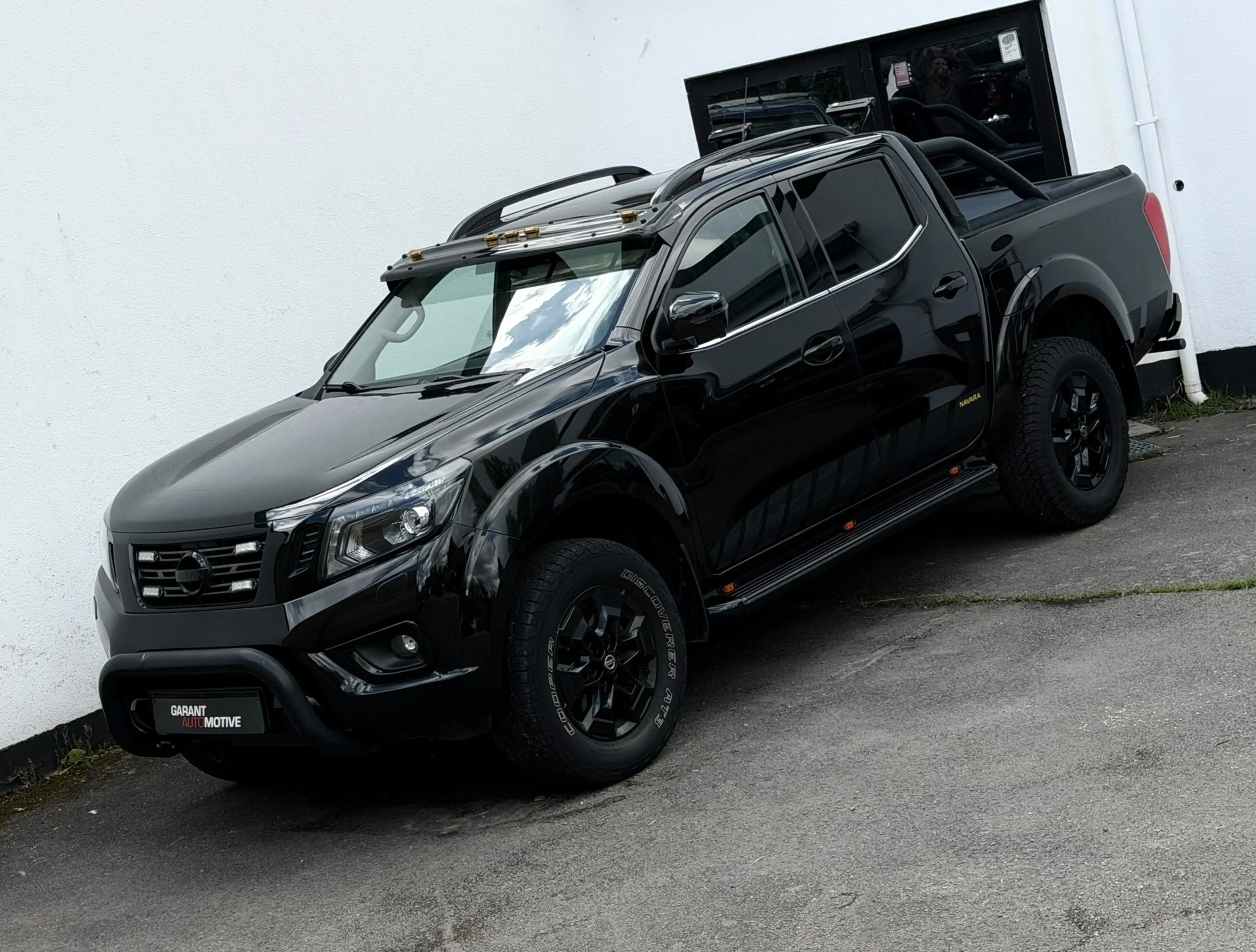 Nissan Navara 2.3 dCi 4WD New N-Guard *Black Edition € 26438 EX BTW / HTVA — photo 3