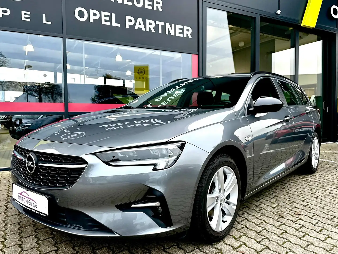 Opel Insignia Sports Tourer Diesel Automatik SITZHZG NAVI LENKRA Gris - 1