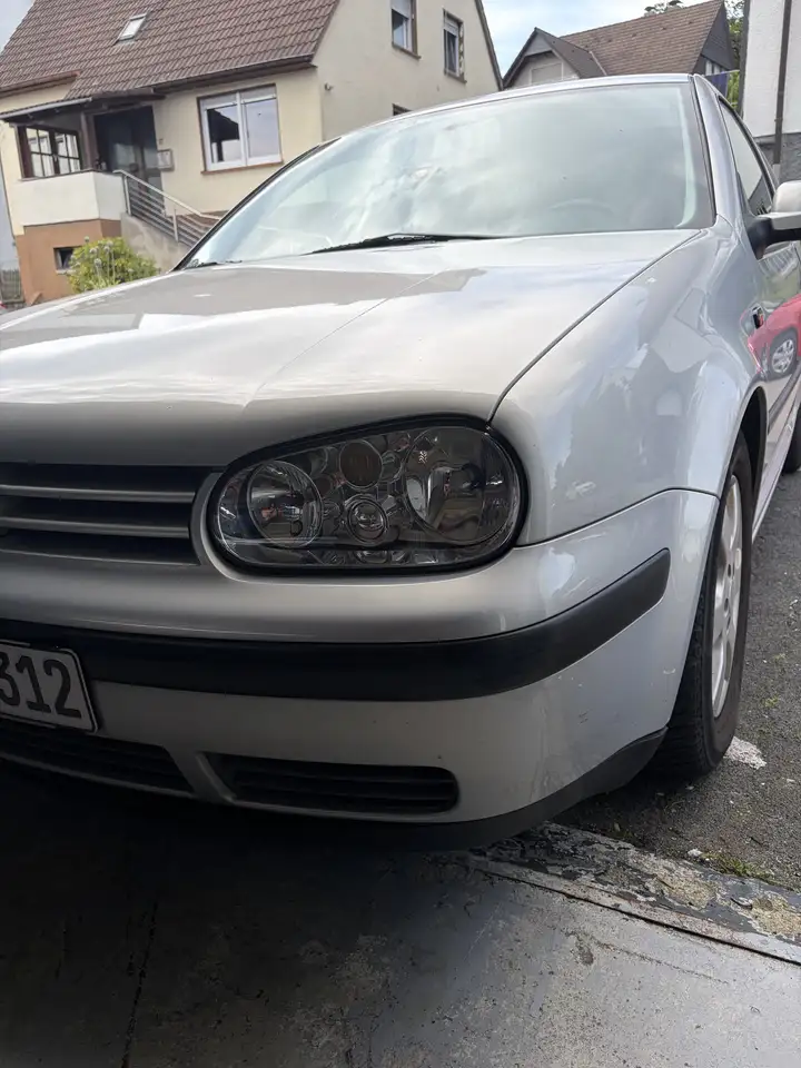 Volkswagen Golf 1.4 16V, TÜV 05/2027, Zahnriemen 147.000km, foto 1