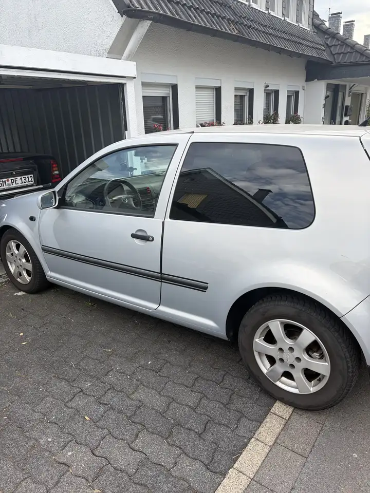 Volkswagen Golf 1.4 16V, TÜV 05/2027, Zahnriemen 147.000km, foto 12