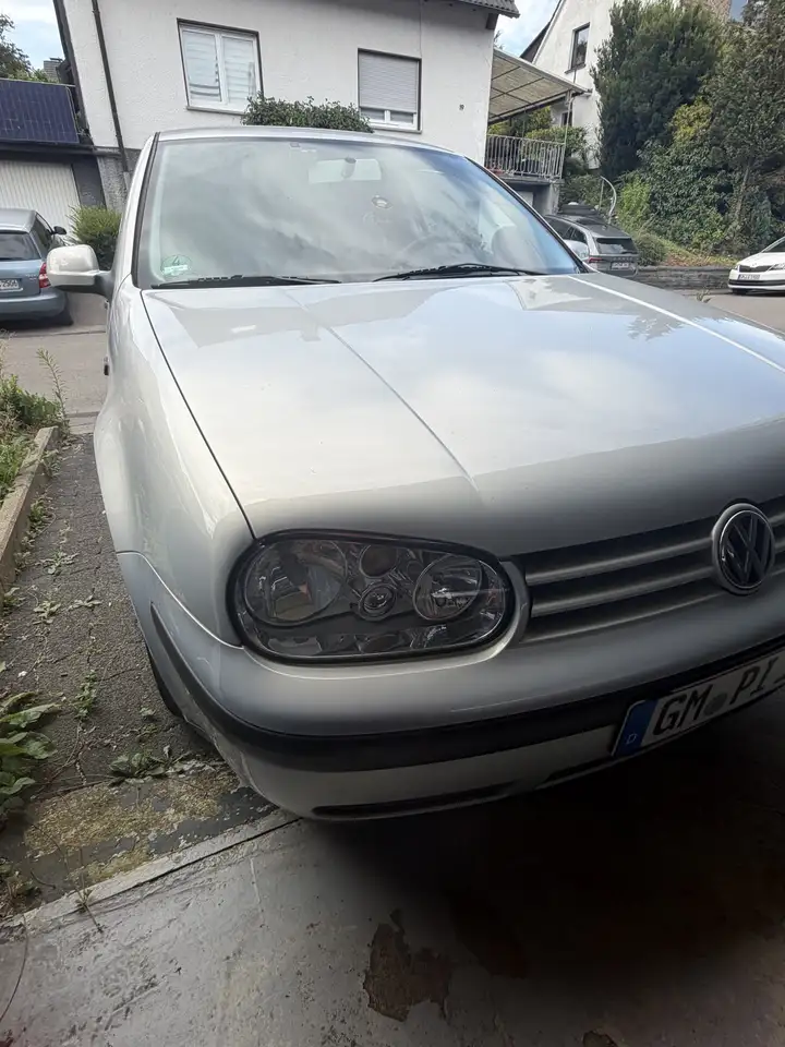 Volkswagen Golf 1.4 16V, TÜV 05/2027, Zahnriemen 147.000km, foto 2