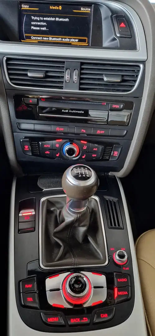 Audi A5 A5 Cabrio 2.0 TDI DPF (clean diesel) Braun - 2