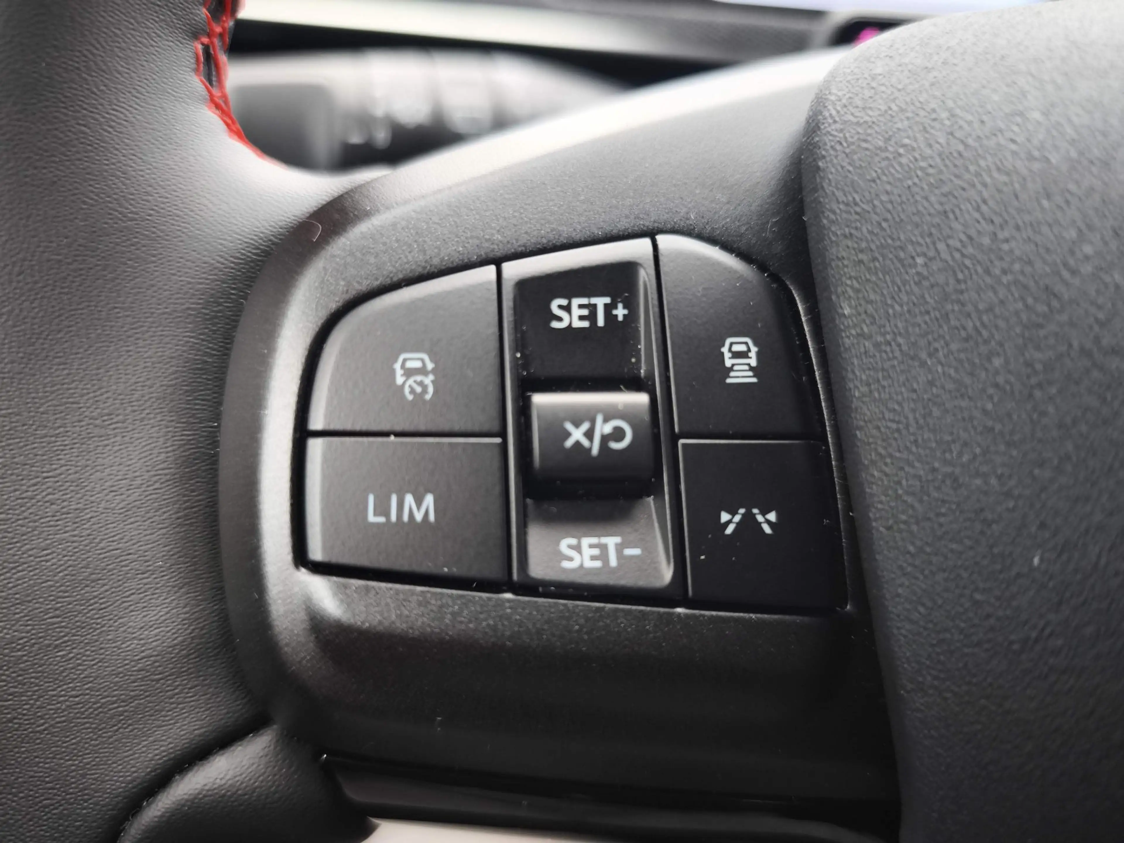Ford Mustang Mach-E Extended Premium RWD 88 kWh 610km WLTP | 360 Camer — photo 10