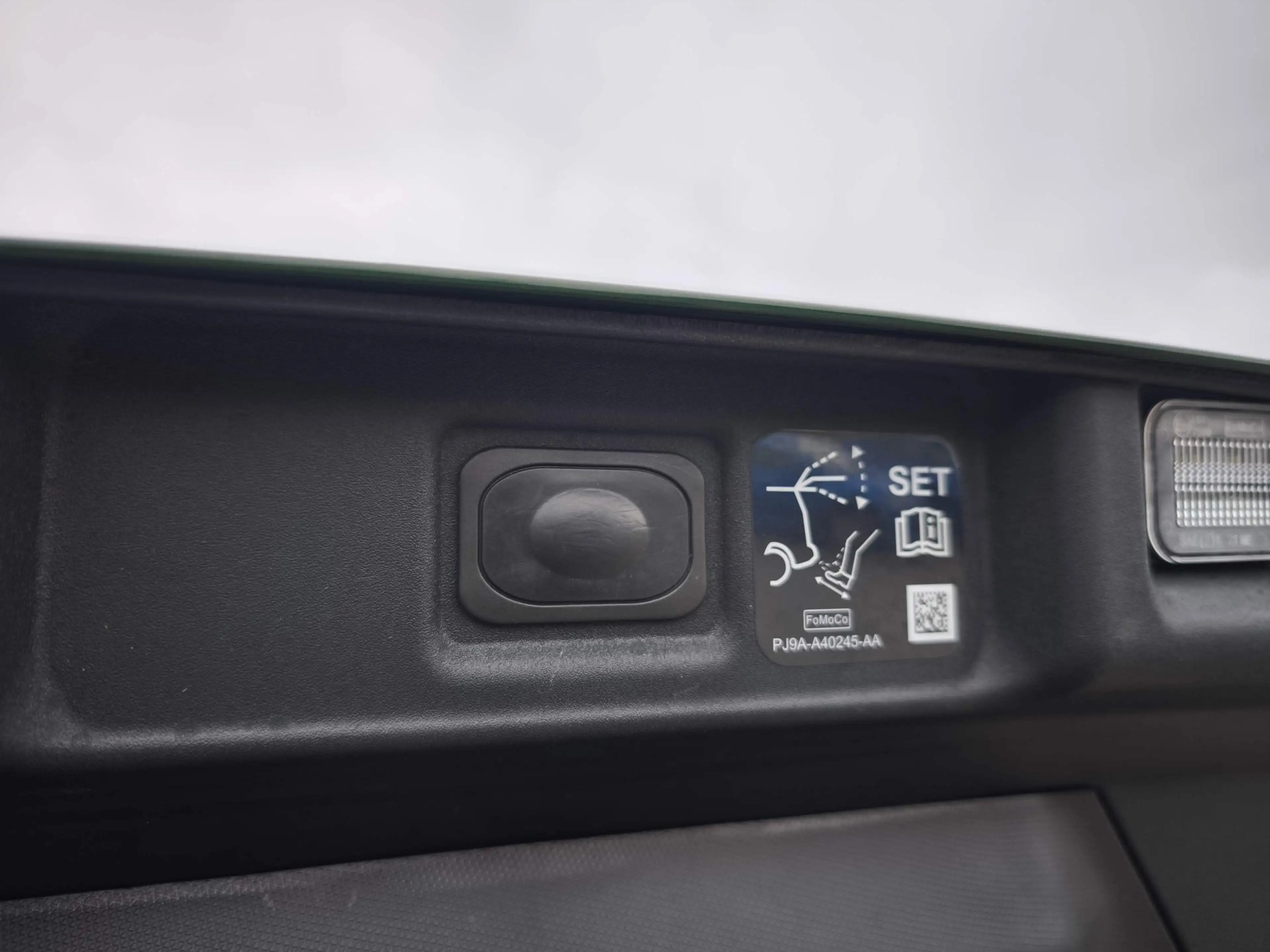 Ford Mustang Mach-E Extended Premium RWD 88 kWh 610km WLTP | 360 Camer — photo 12