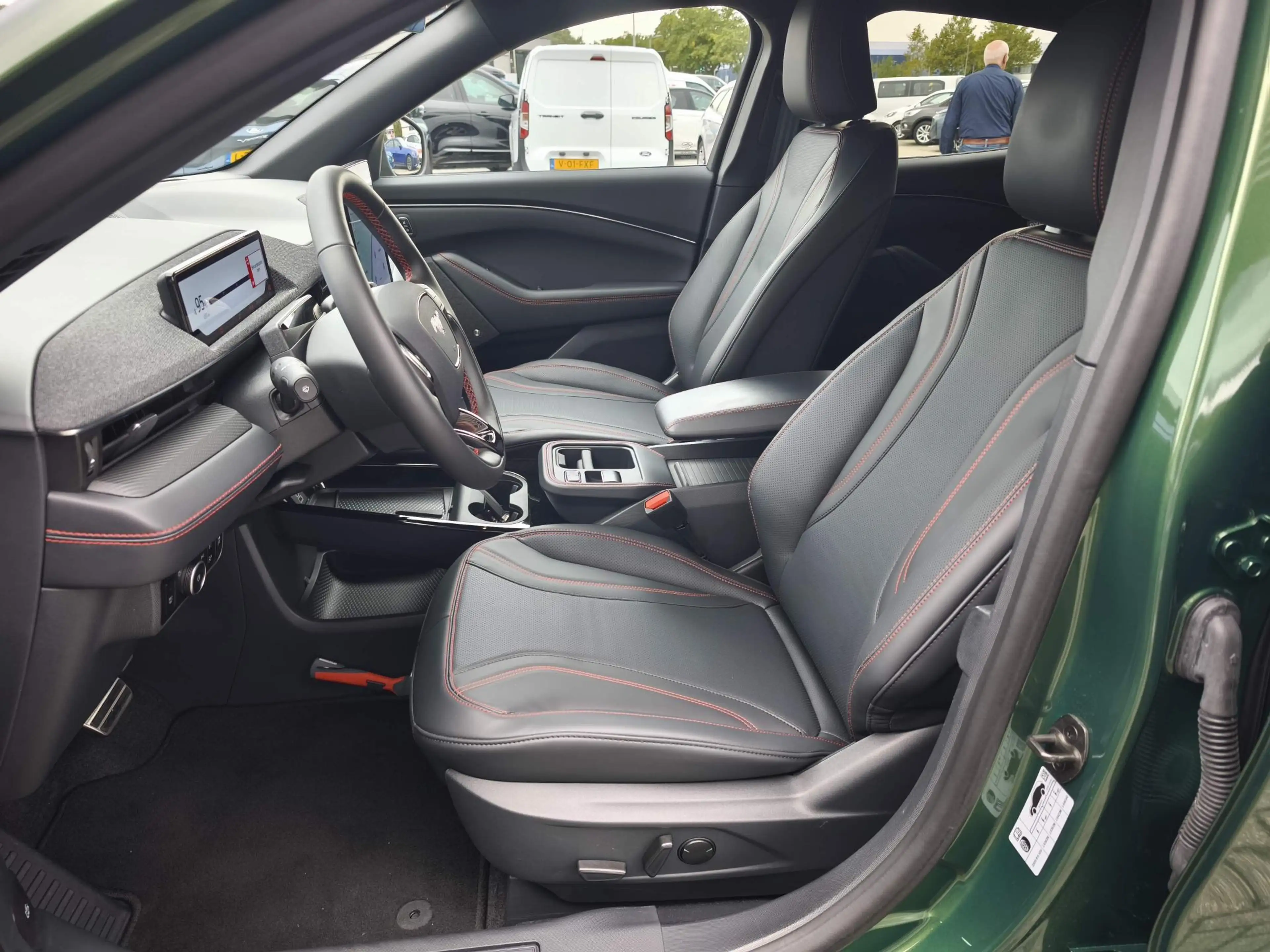 Ford Mustang Mach-E Extended Premium RWD 88 kWh 610km WLTP | 360 Camer — photo 5