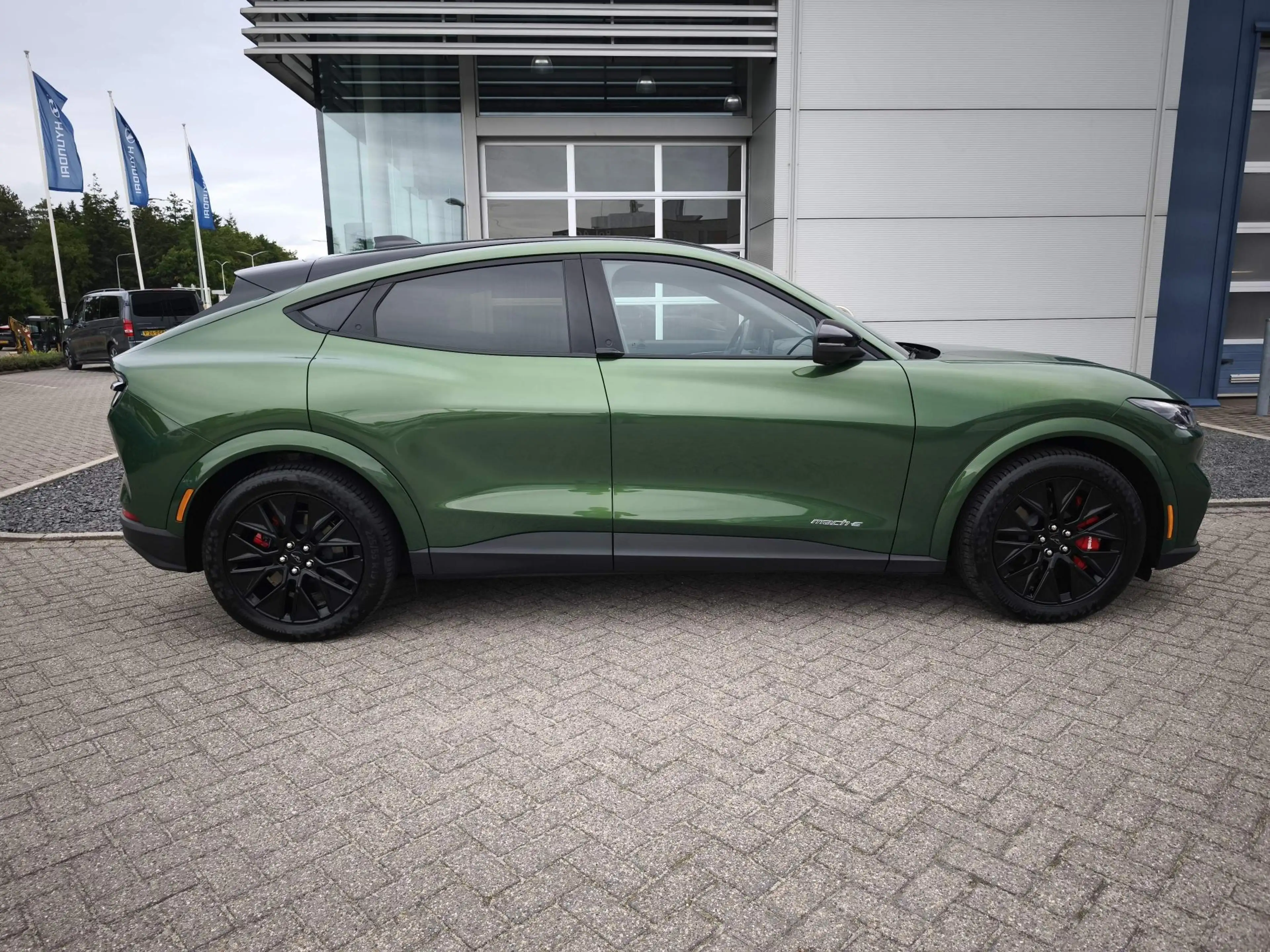 Ford Mustang Mach-E Extended Premium RWD 88 kWh 610km WLTP | 360 Camer — photo 4